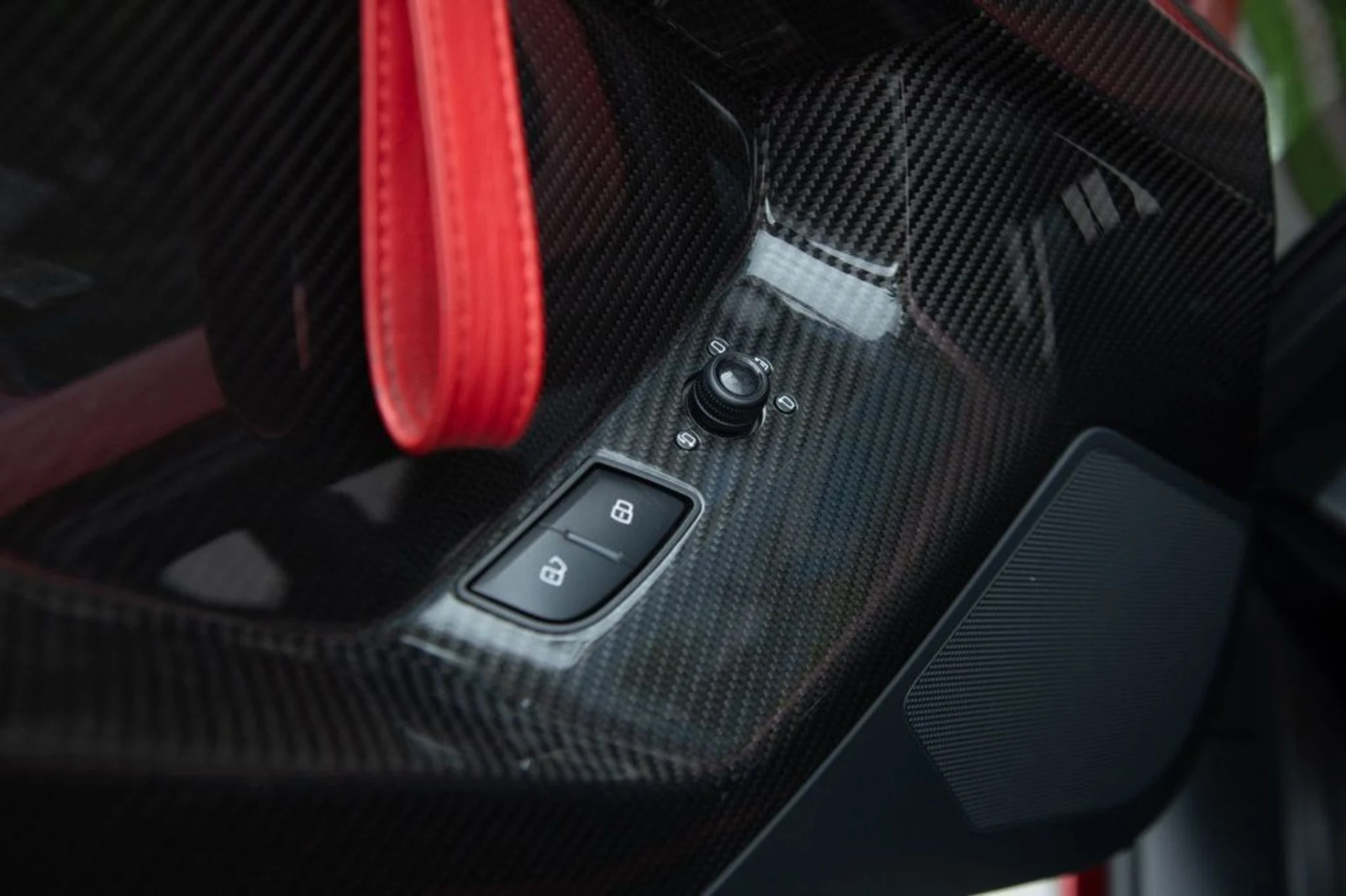 mph049_1067619994_22508550_50_1024_651738a8ce