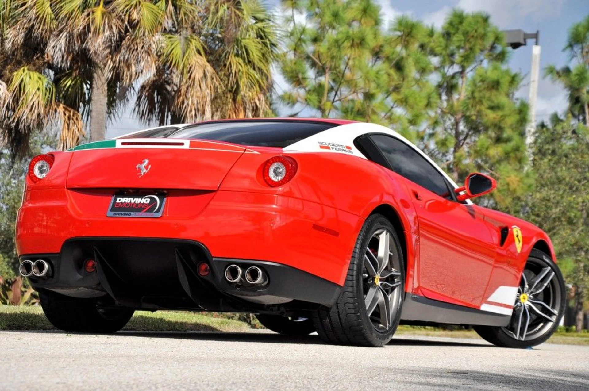 mph049_1067764836_13_p50_l_d01350d27b