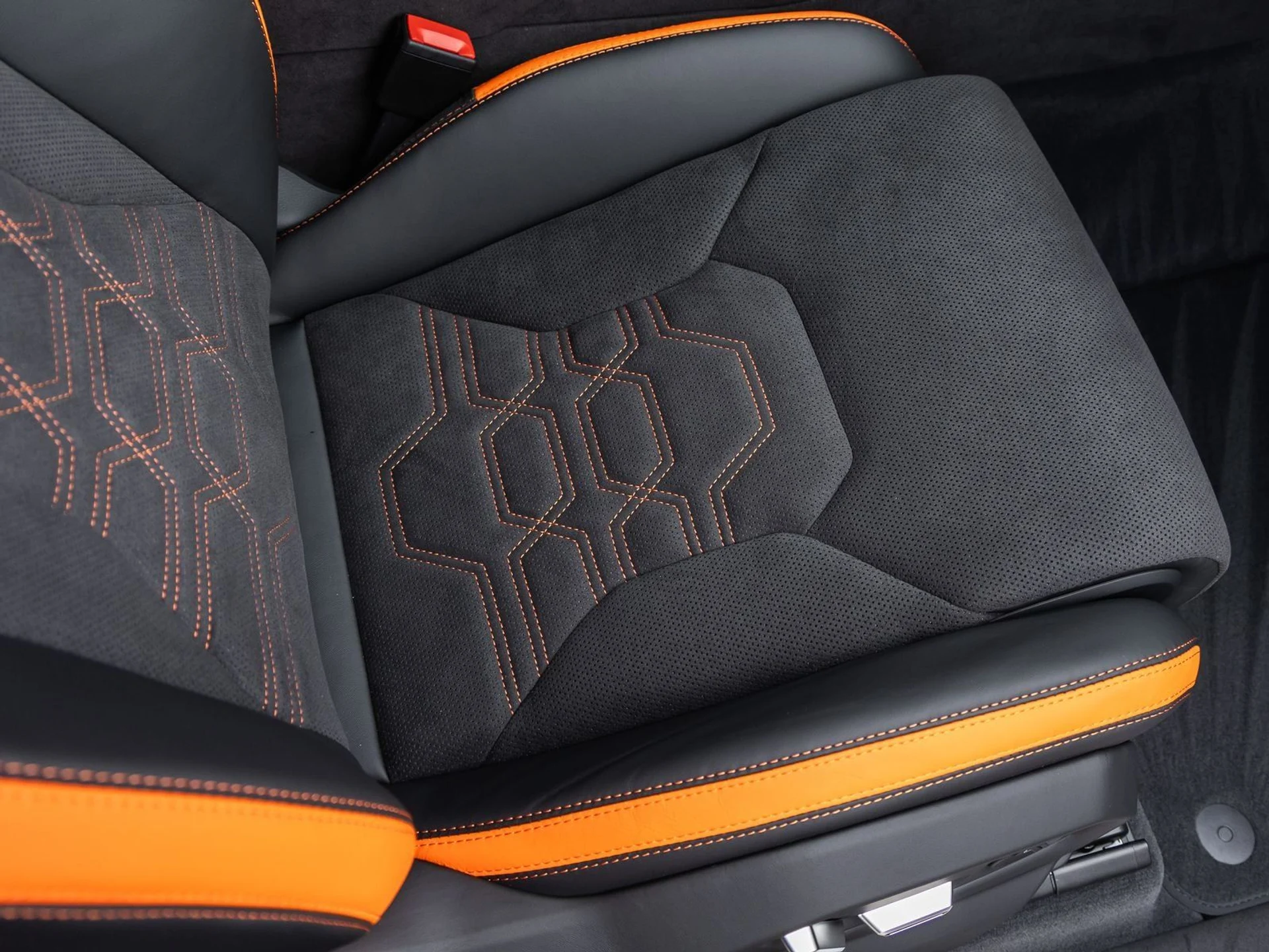 mph049_1080065931_50_8048df996f