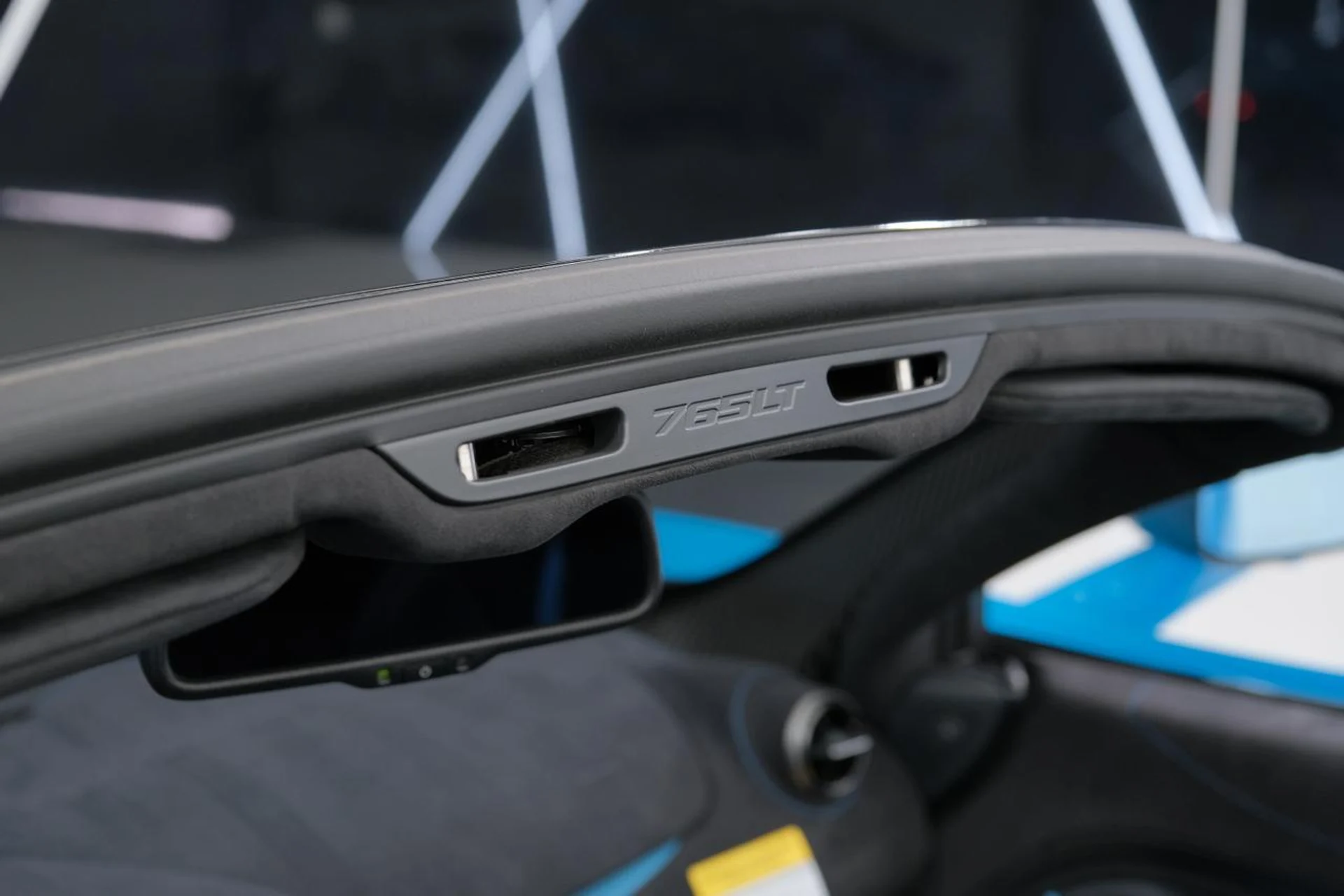 mph049_1081317831_f49f351e868d07276b550ca7af4a9052_94665bd991