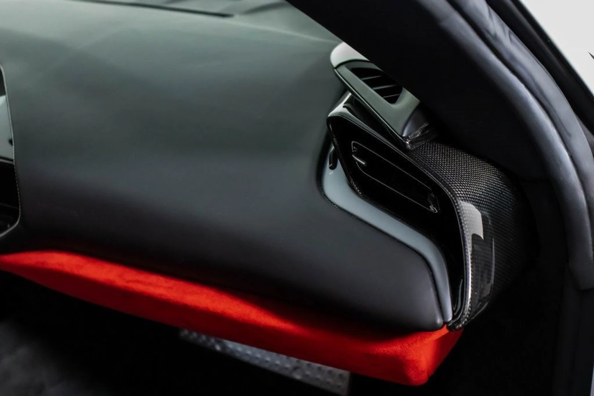 mph049_1097537199_93e184107cc81e136d1e8e0f76c7d478x_2a251ee1c8