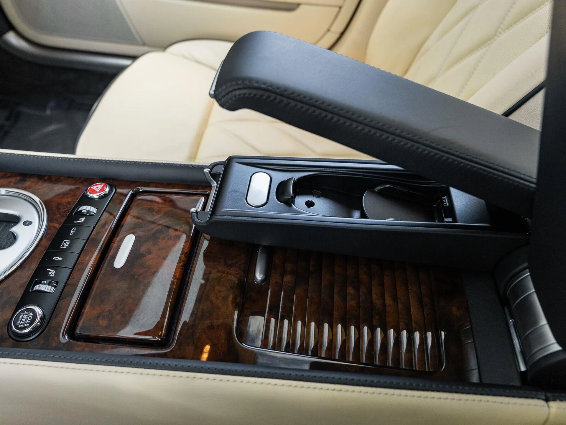 mph049_1117831337_Used_2011_Bentley_Continental_Flying_Spur_Speed_1792185155_3efca508e4