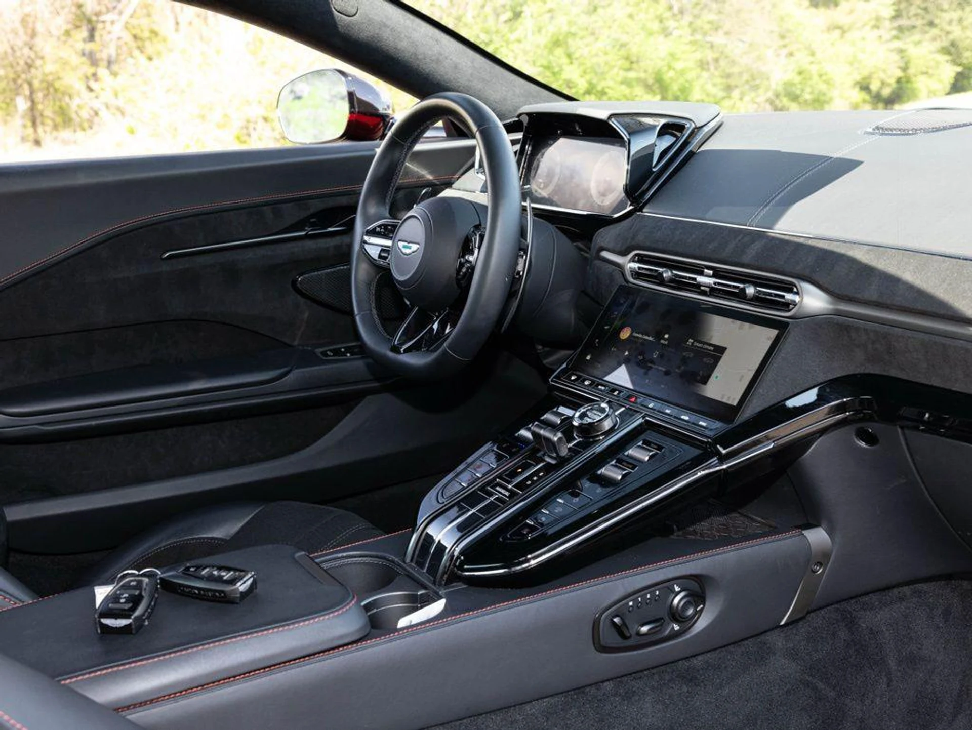 mph049_112203376_504556717_69c7d5eabe5600699b47200d_99a054982e