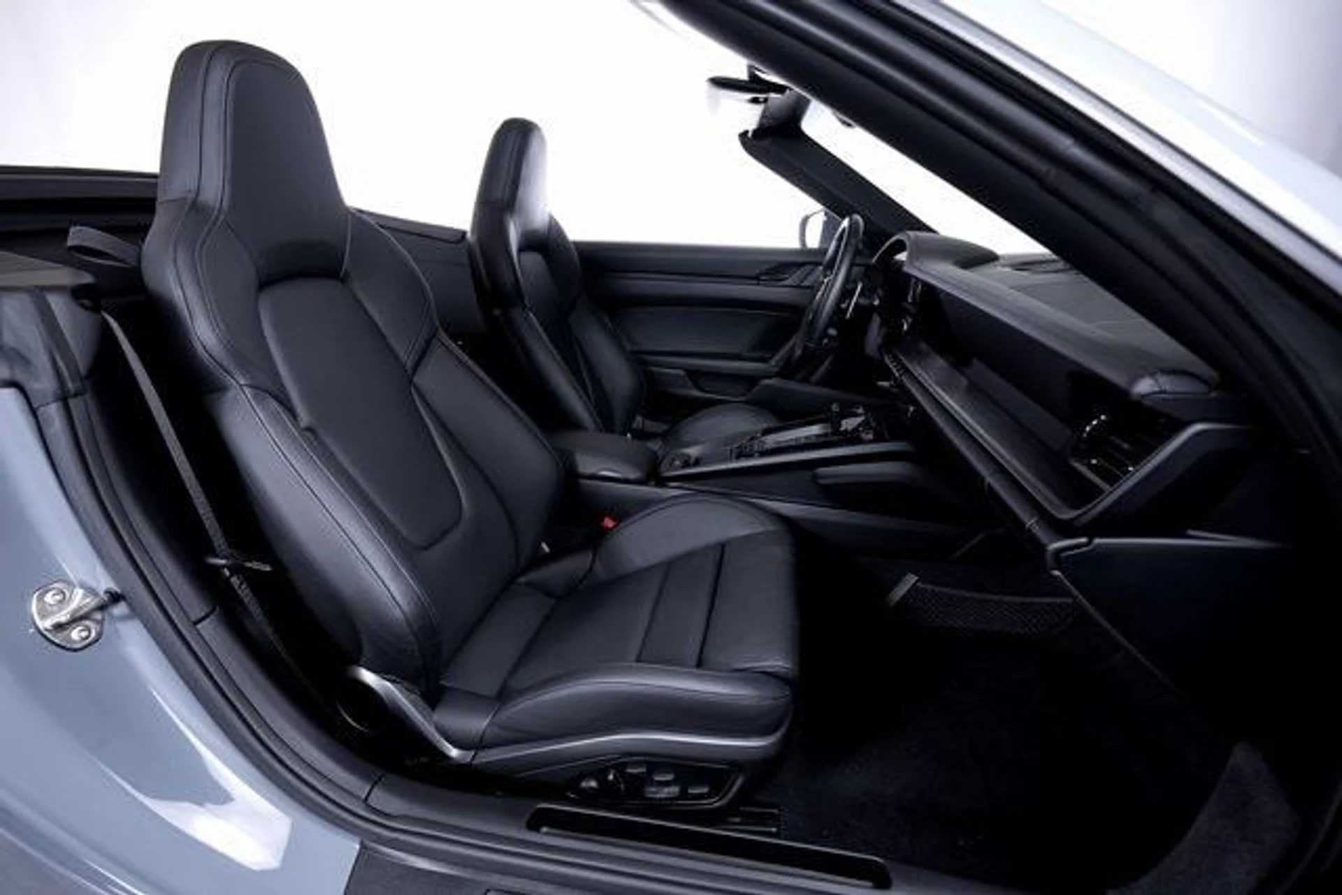 mph049_1137762528_0497a42b158739a46d024b5f123f5965x_a0bed7e4cc