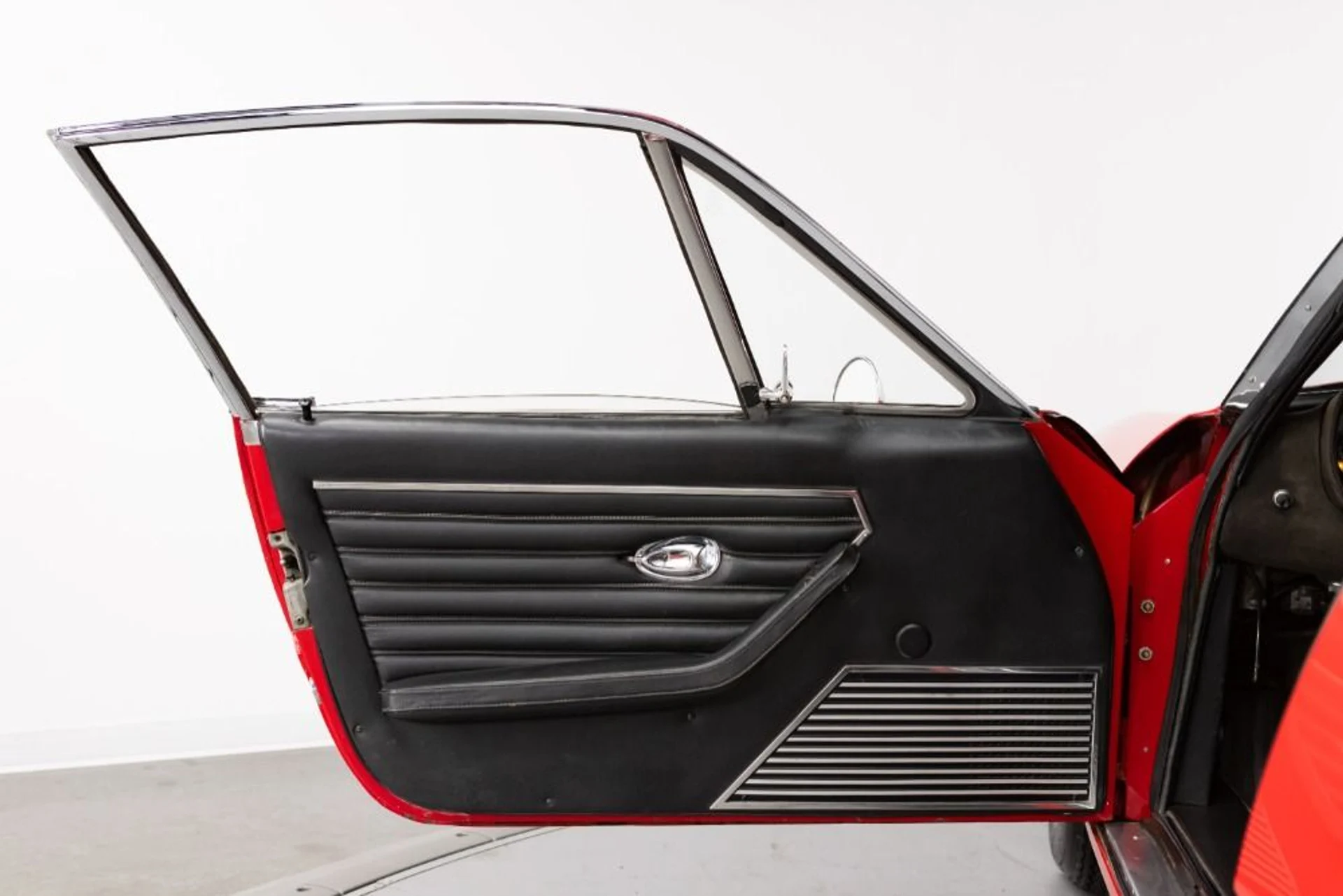 mph049_1159148628_Used_1971_Ferrari_365_GTB_4_dfff565284