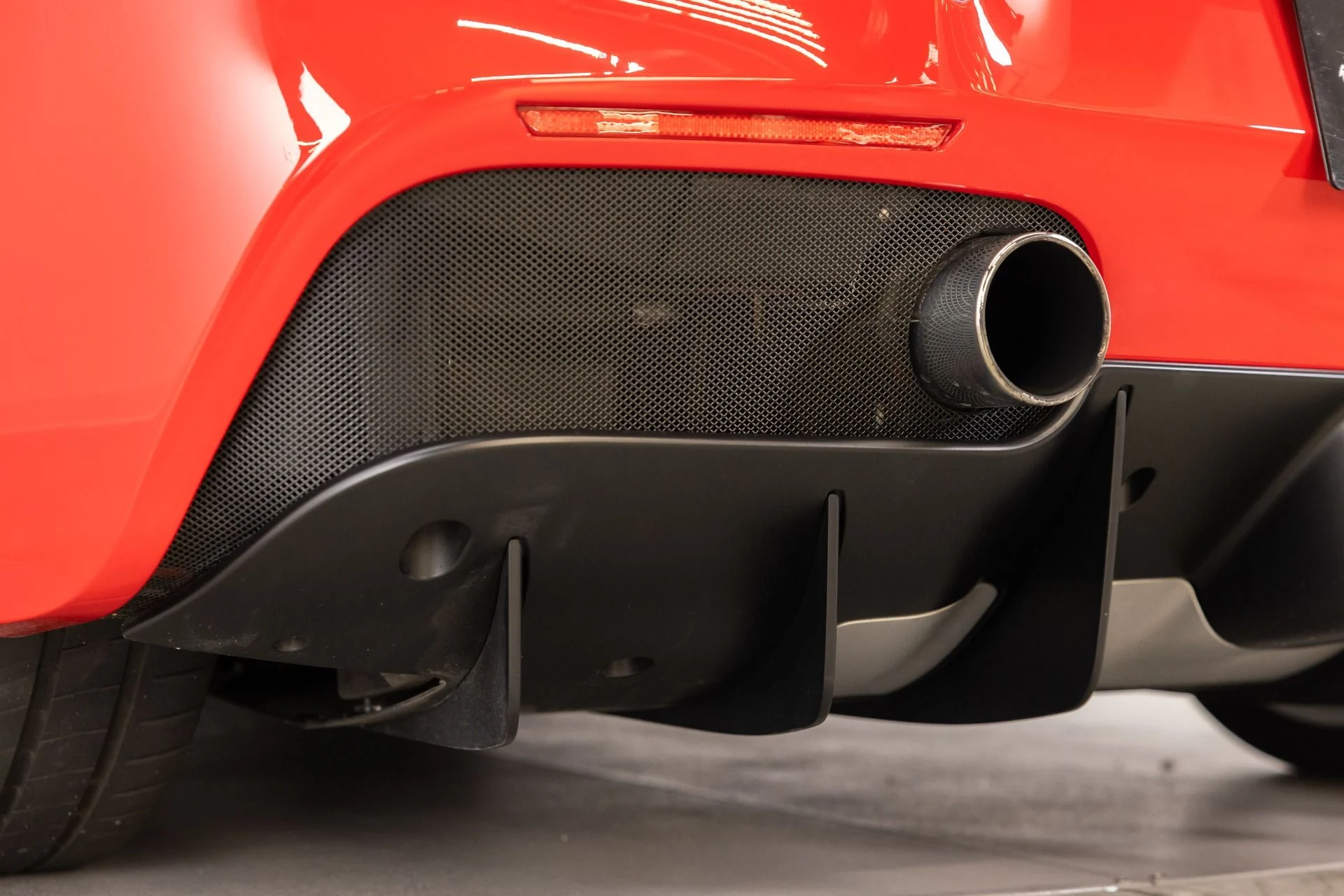 mph049_1170137145_Used_2017_Ferrari_488_Spider_1782928038_c7df0983a3