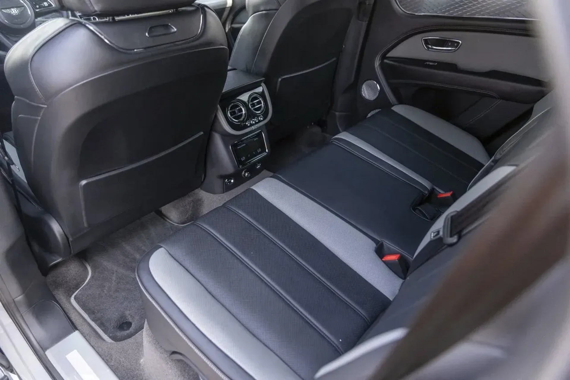 mph049_1198120249_9821bdbfcde7414587ef7a91a9202045_acf4f07efb