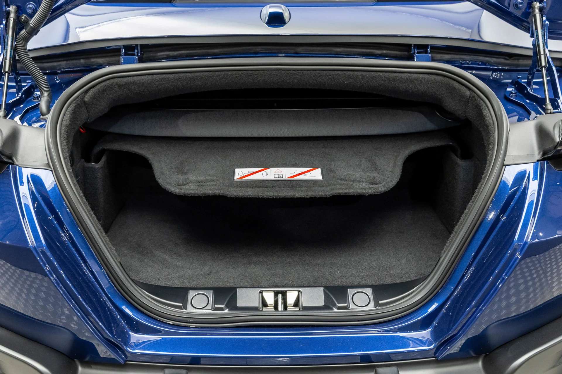 mph049_1200716085_2eb478ae11cd41a78a12cb96713e509b_b8eff5120b