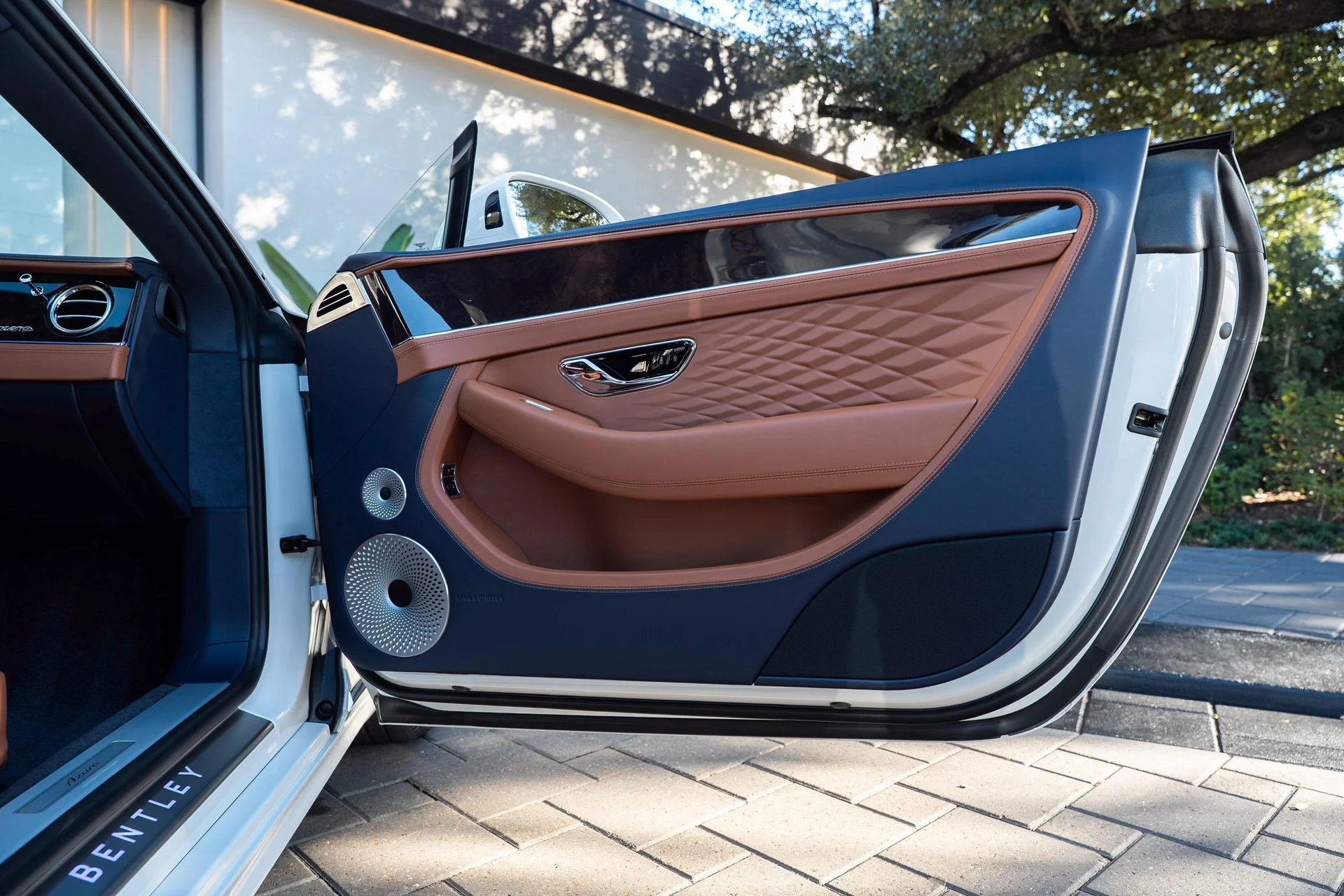 mph049_1215493824_478163262_698435f1a729137fb48dee93_a5c44e01d3