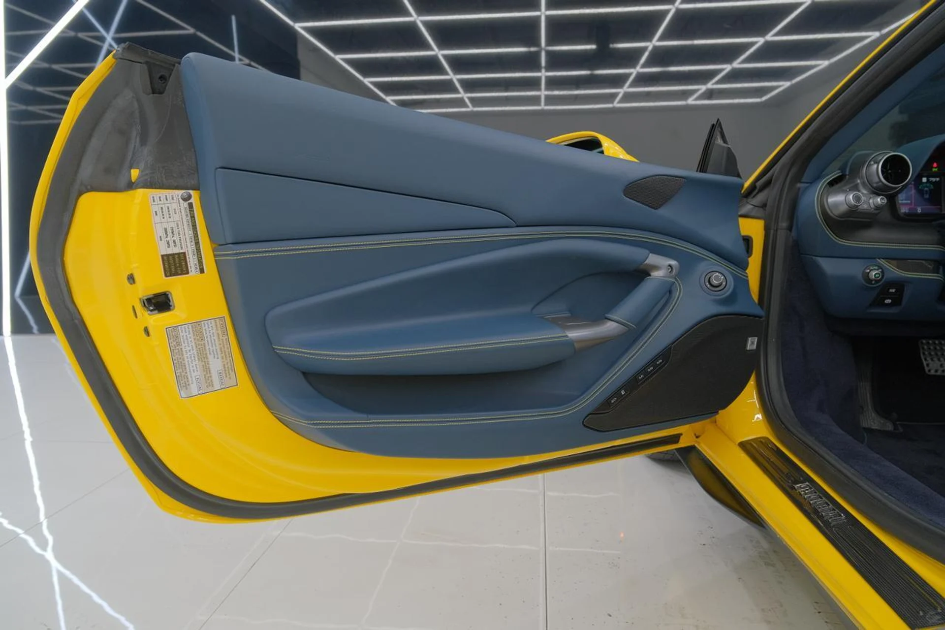 mph049_1216436262_d914af9316edf92131f028db056f7dac_e15d26740a