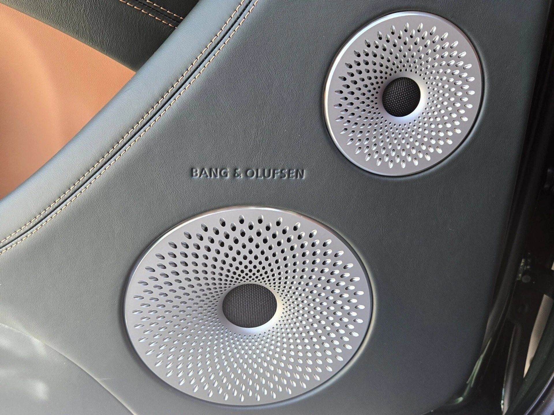 mph049_121791951_b488ba4015f2f8426913c36af1c83793x_cdbe58ae70