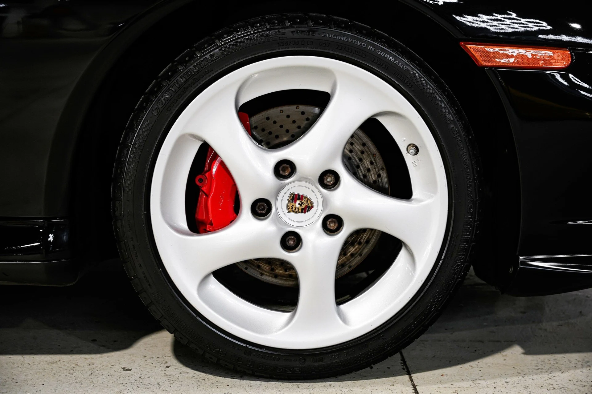 mph049_121923533_0049f93d0df62e7d4efb93c356a53e14x_0d0b171749