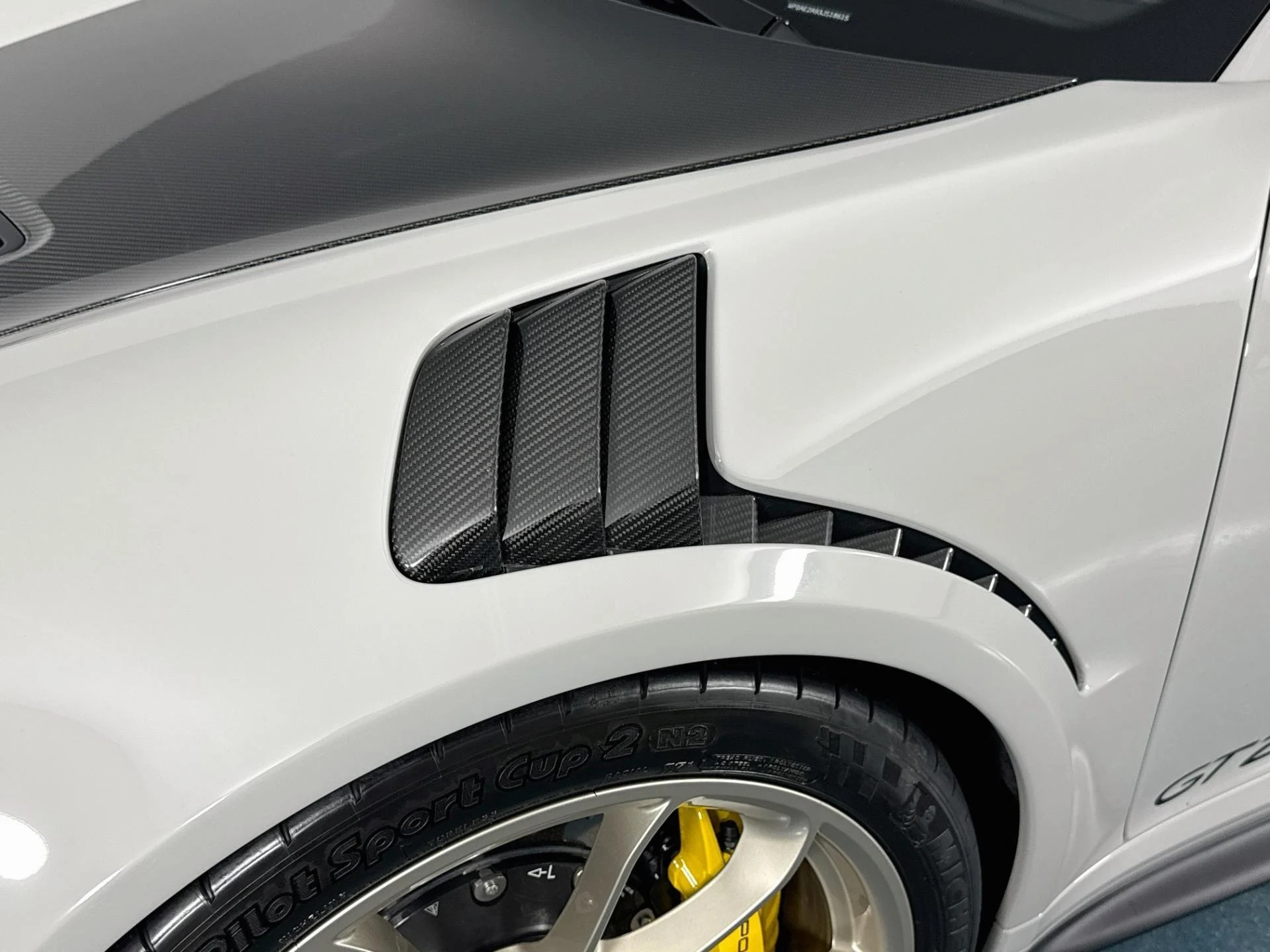 mph049_1220125399_Used_2018_Porsche_911_GT_2_RS_1790873185_b99492e02e