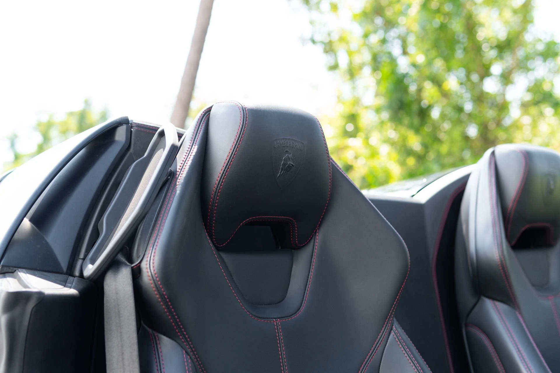 mph049_1226220434_Used_2017_Lamborghini_Huracan_LP_610_4_Spyder_1774364077_5066d740ec