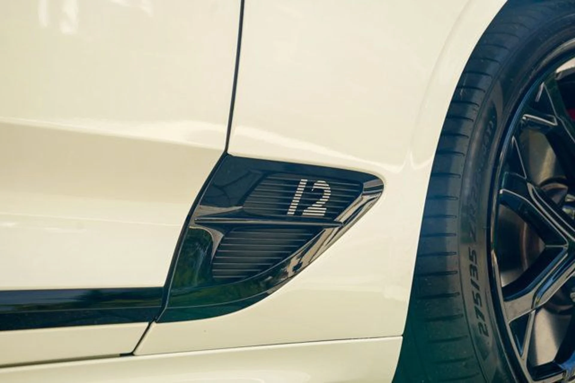 mph049_1229176671_22958239_50_640_ef75efb771