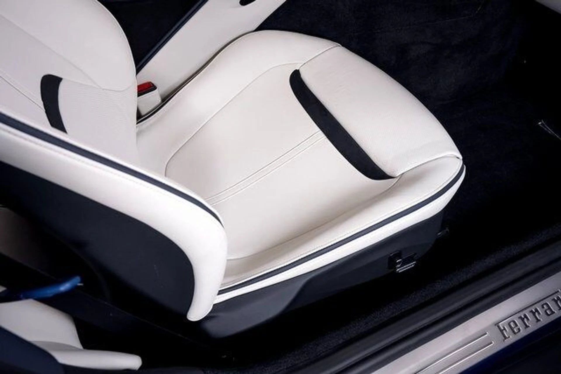 mph049_1255164230_e2f496f887f1d0357c90e5b53a3bf20ex_5604069225