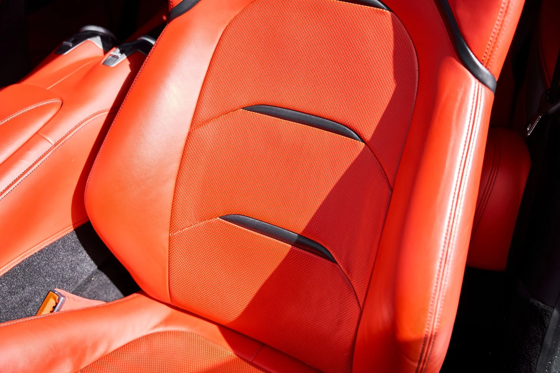 mph049_1272894949_Used_2019_Ferrari_GTC_4_Lusso_V12_1771467706_44a6865968