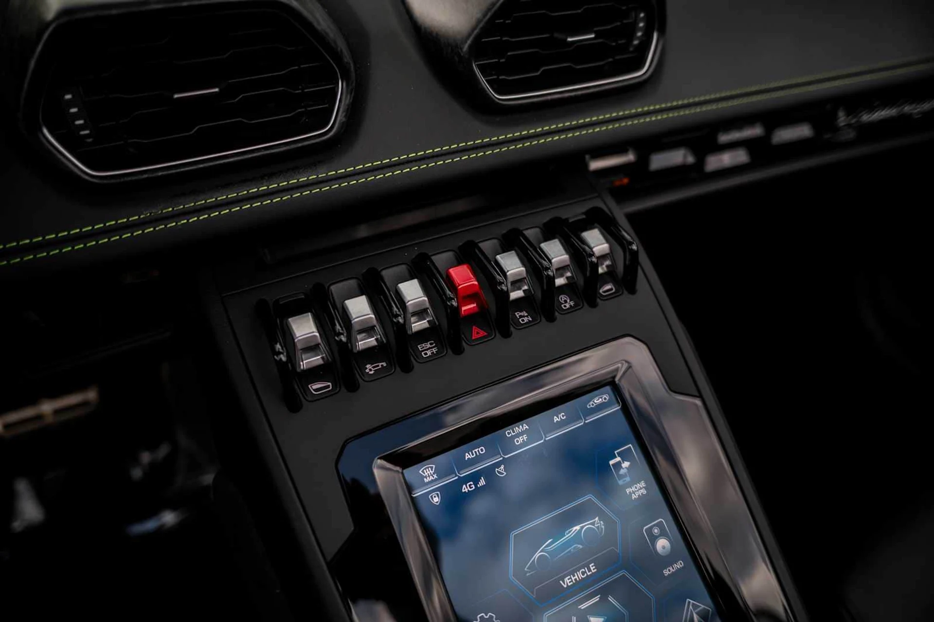 mph049_127987600_3bcdf3f15008992a0f70fe5b5650f64ax_cdc645f16f