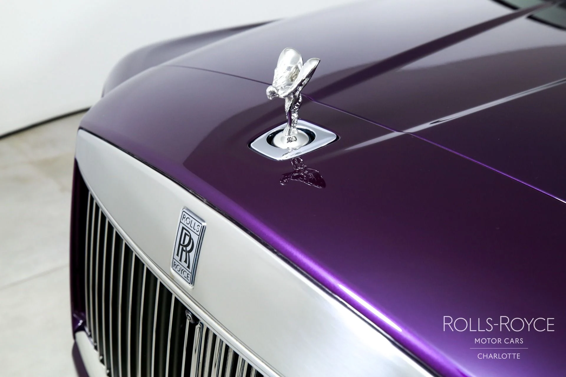 mph049_1296761209_Used_2025_Rolls_Royce_Cullinan_1751556897_090989612f