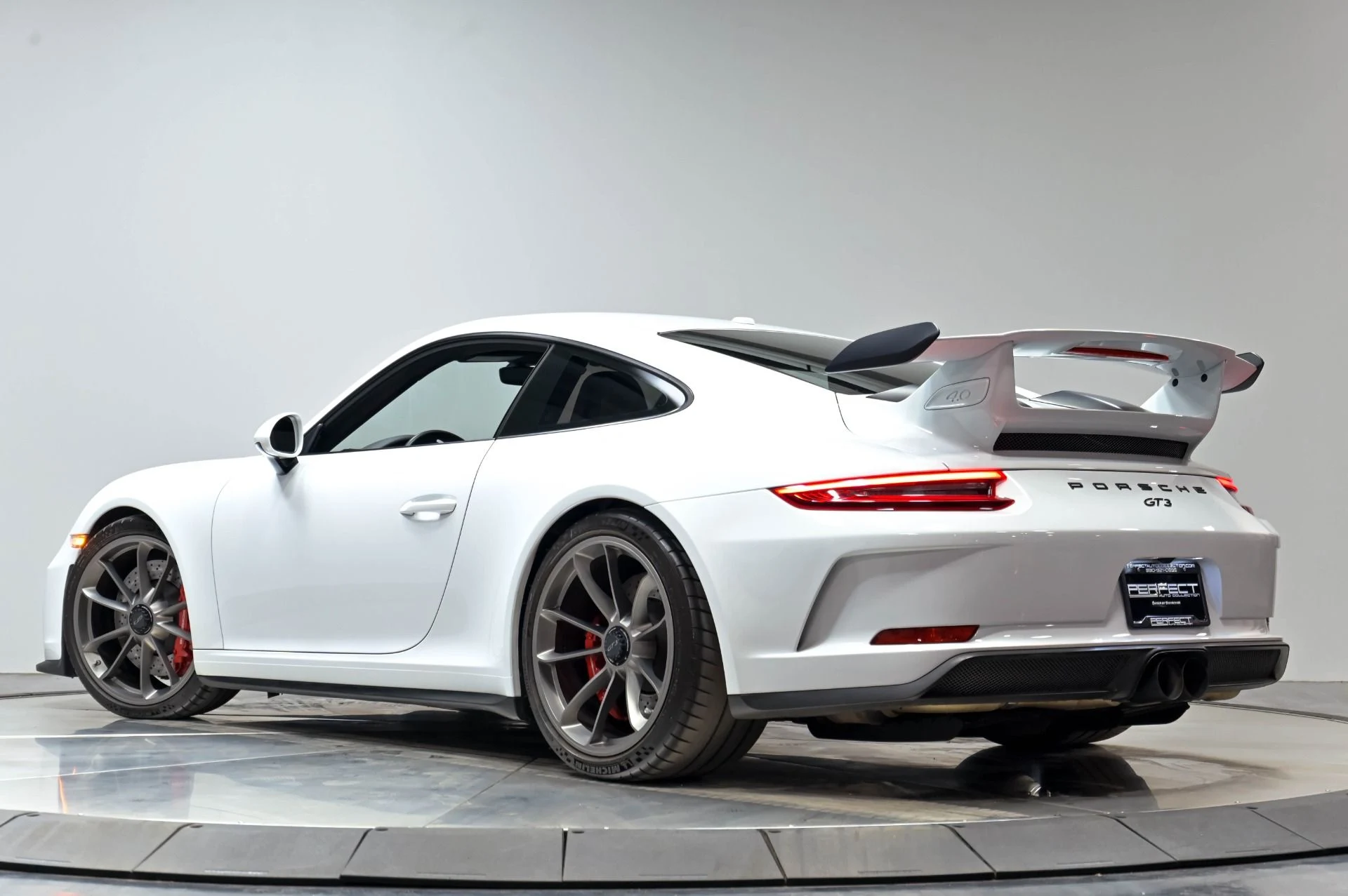 mph049_1296891935_Used_2018_Porsche_911_GT_3_1778195447_3a5174fff4