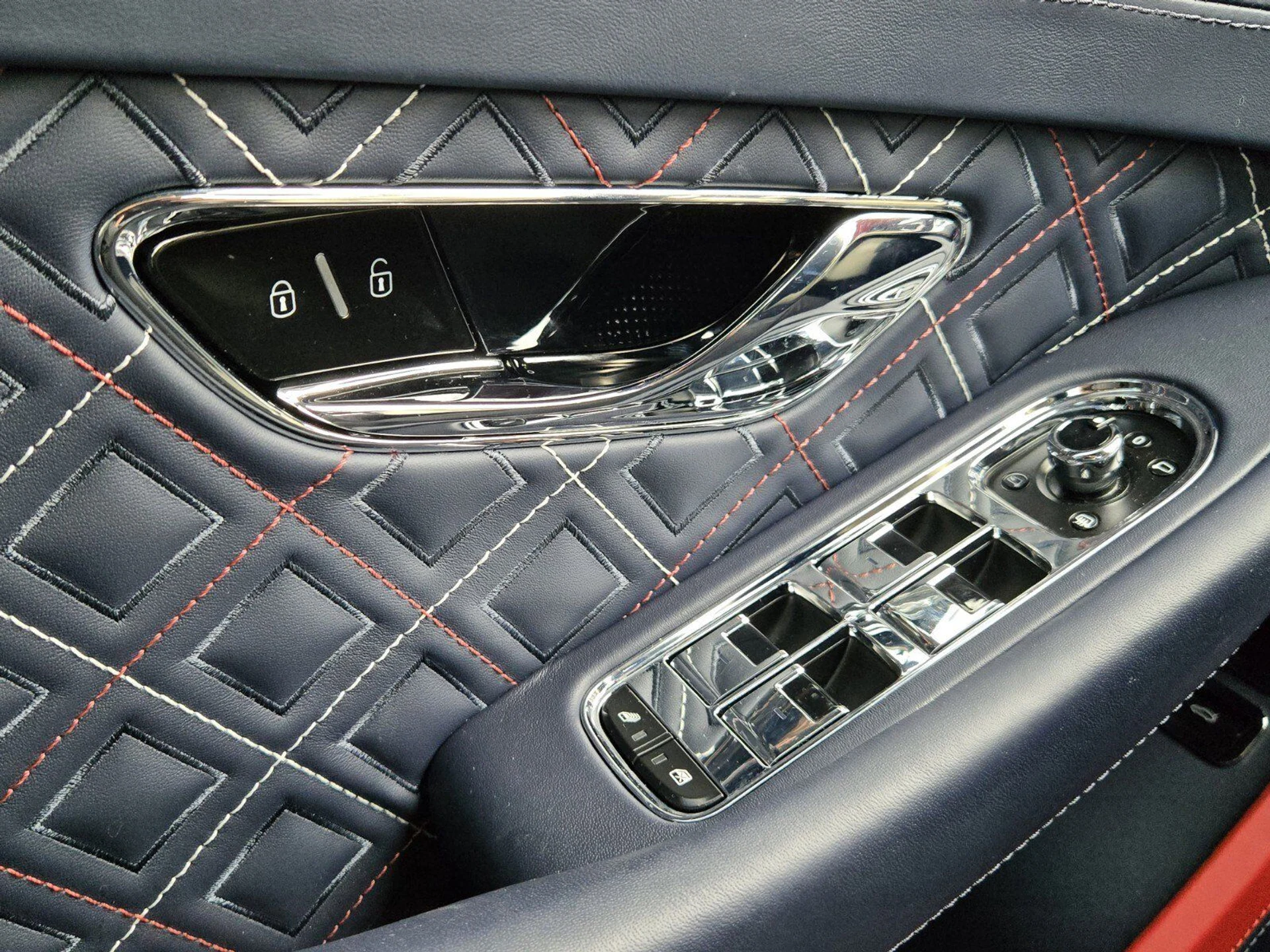 mph049_1303966602_c09892b26168f40491b2da218d068650x_80224c89da