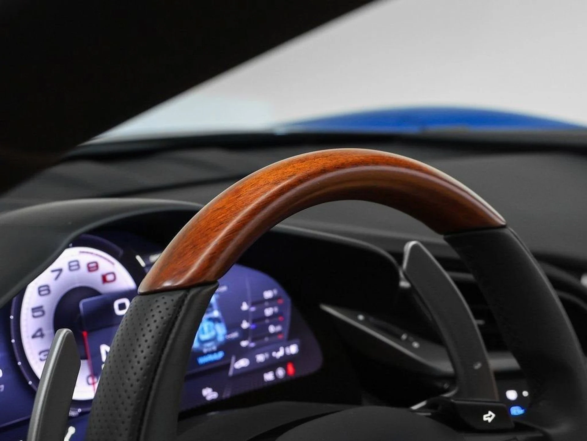 mph049_1317346410_50_de21051cf9