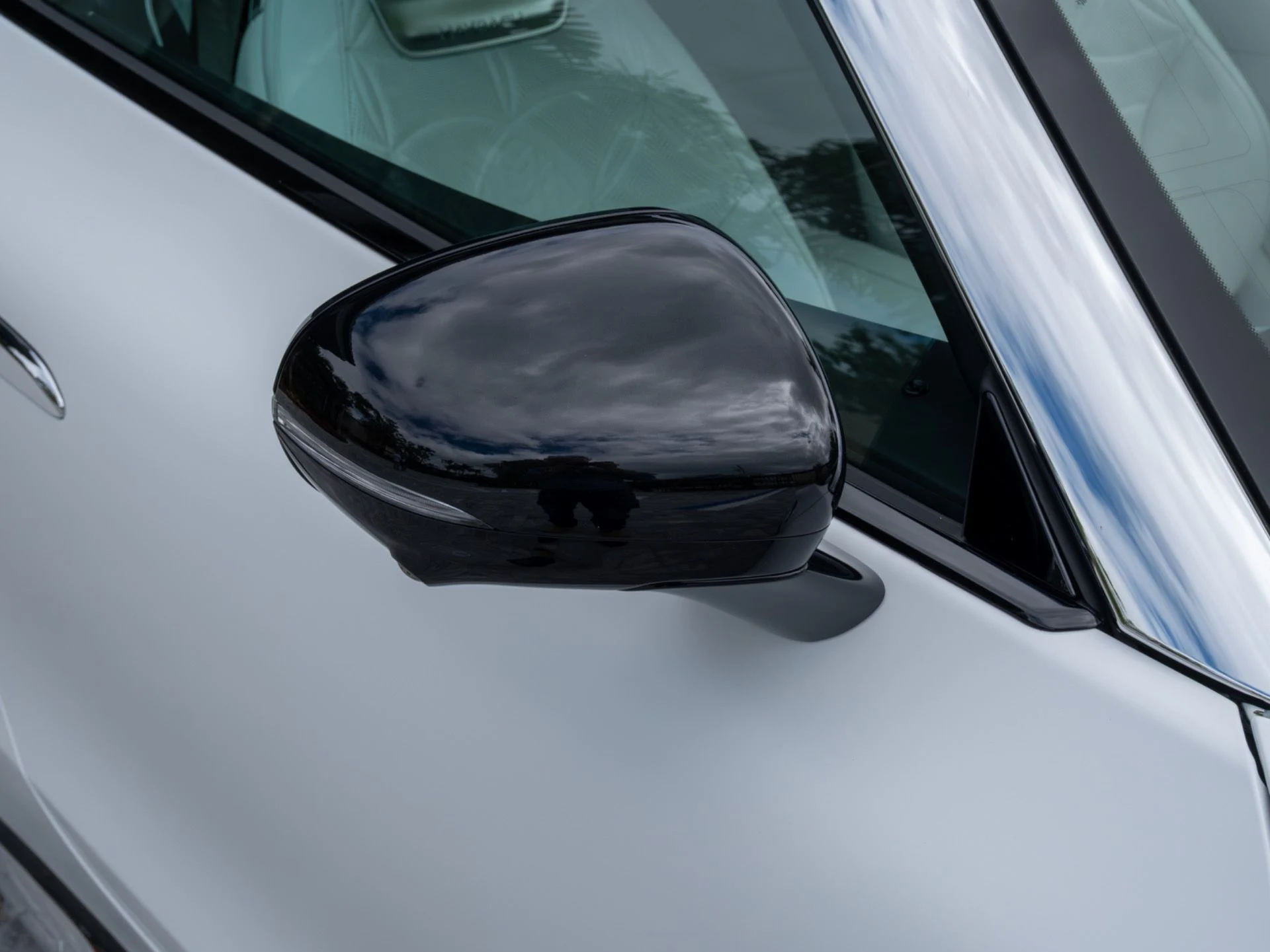 mph049_1317854687_Used_2026_Mercedes_Benz_SL_Maybach_SL_680_Monogram_Series_1775231668_a36285488b