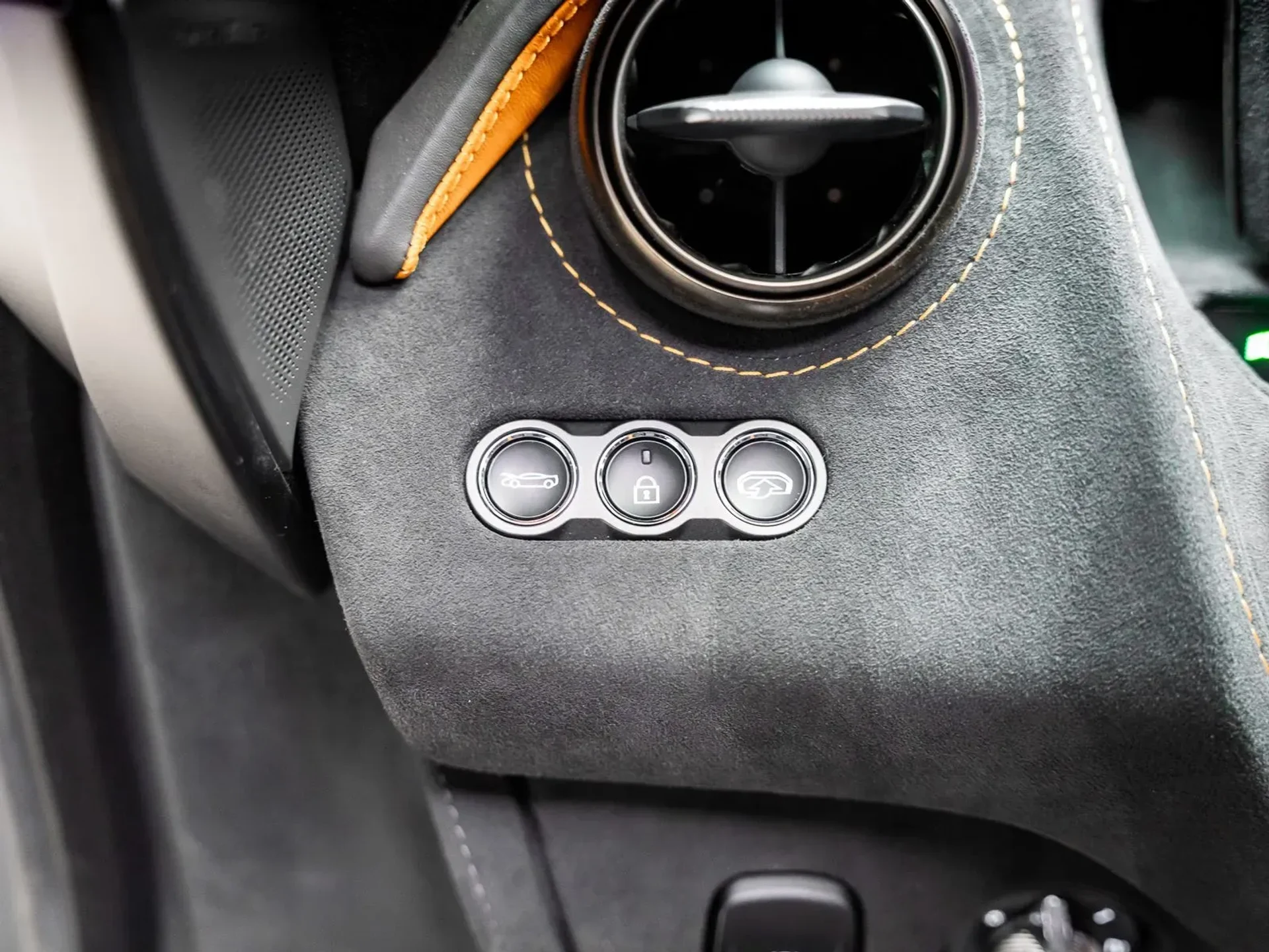 mph049_1318684783_9a34c1a0_caa6_4483_9848_58b323c1e8e9_7700bd8903