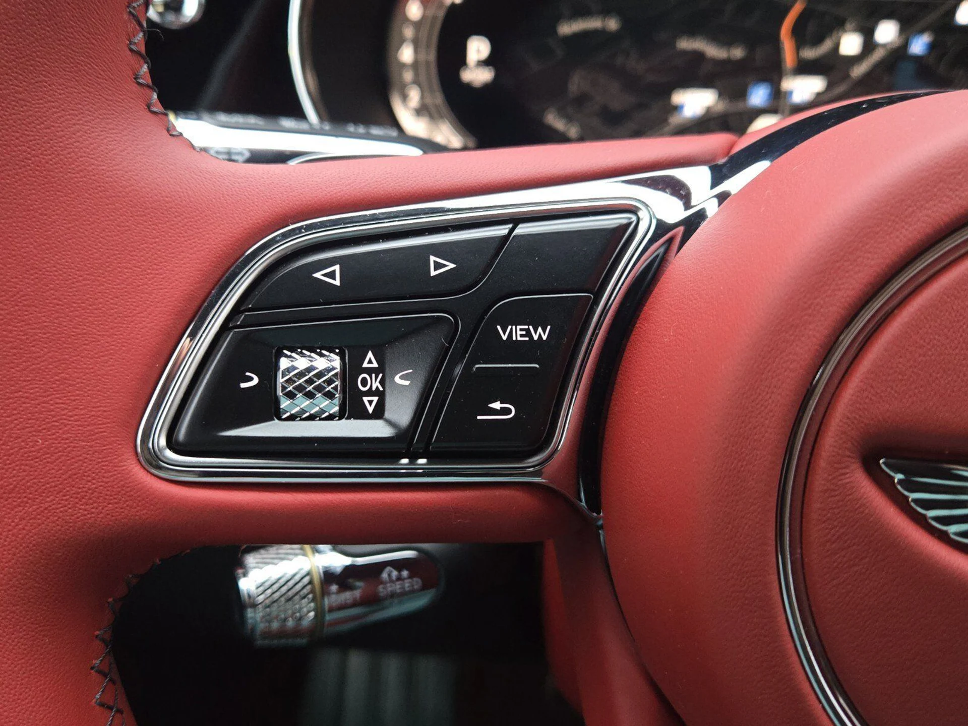 mph049_1329296478_c5e2c74bd8545f47975eb56dafbd00e1x_b1c8ba2613