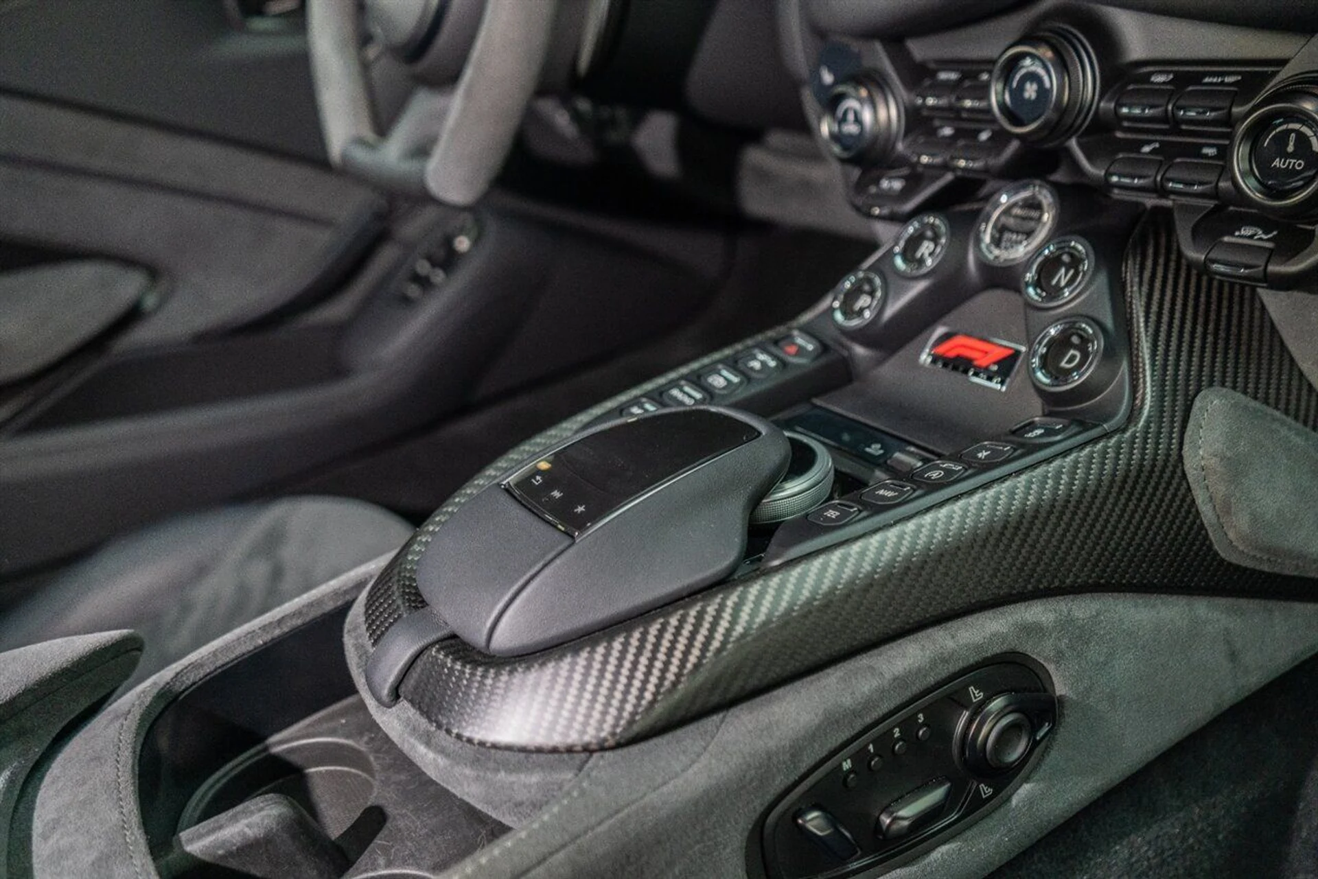 mph049_1336575023_5e80fd43f0_1280_70ba831ad0