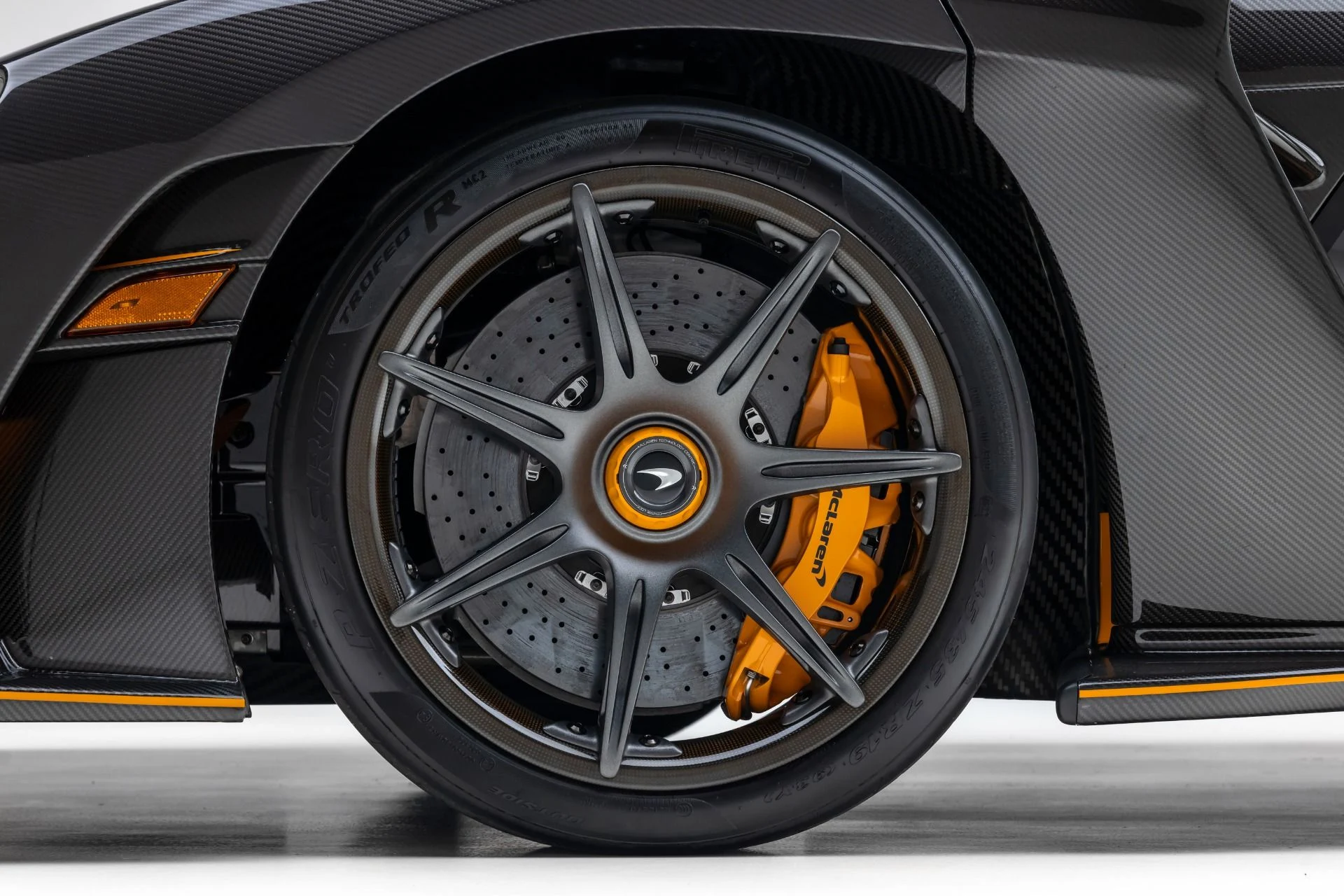 mph049_135251904_13122_p50_l_9dd05fbcb3