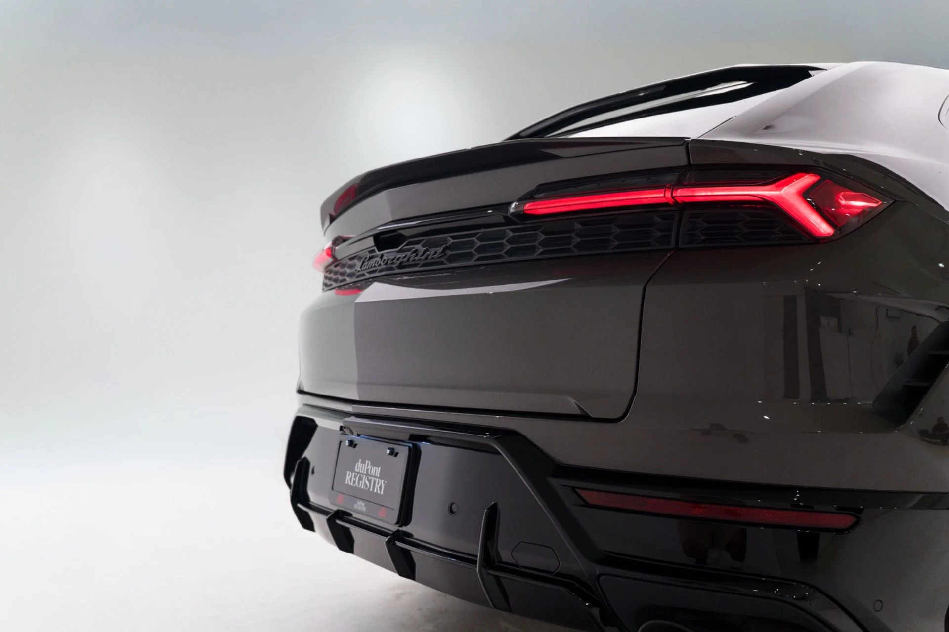 mph049_1358587777_Used_2025_Lamborghini_Urus_SE_1792099589_91473eafaf