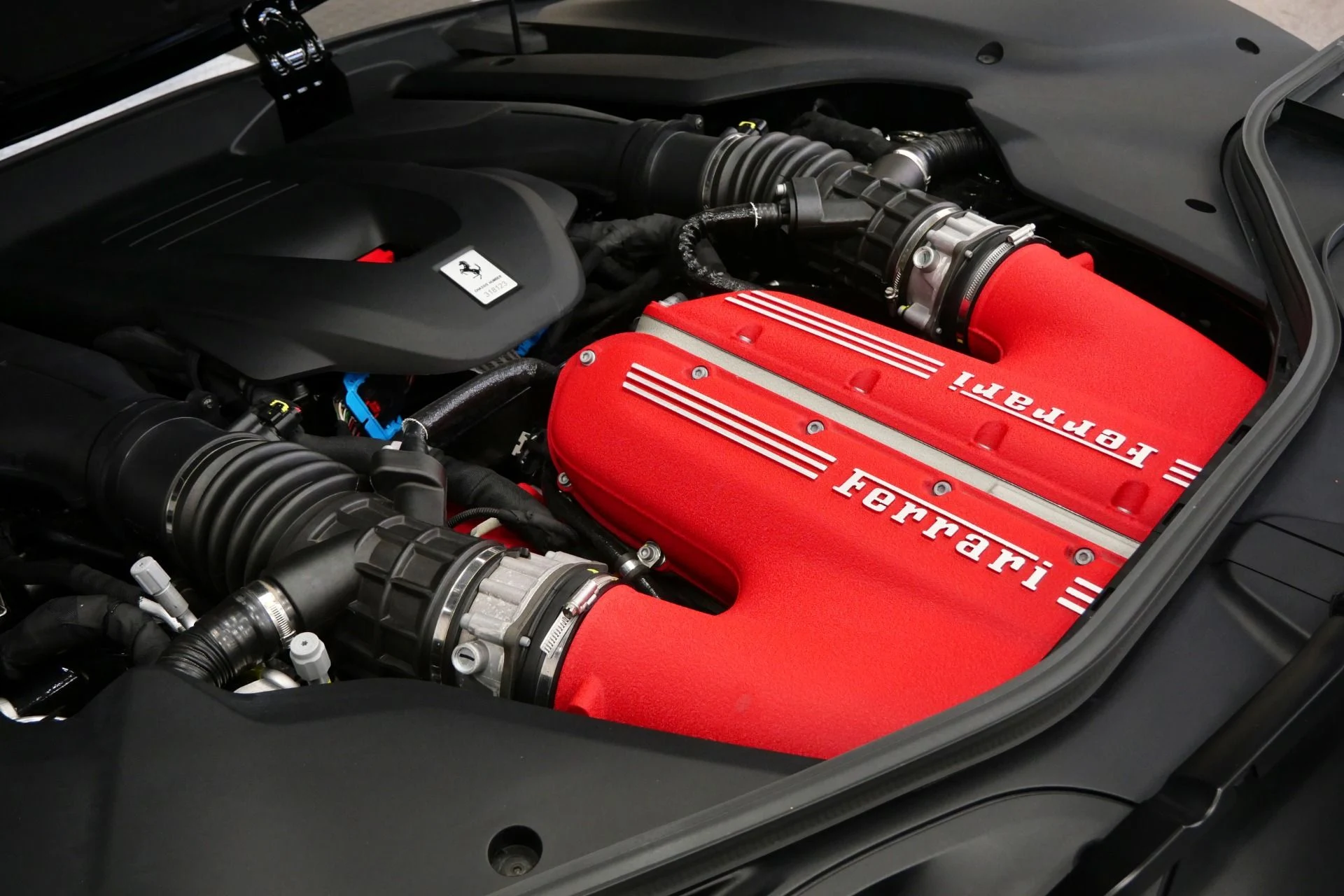 mph049_1378878599_Used_2025_Ferrari_12_Cilindri_1760028103_1baab03345