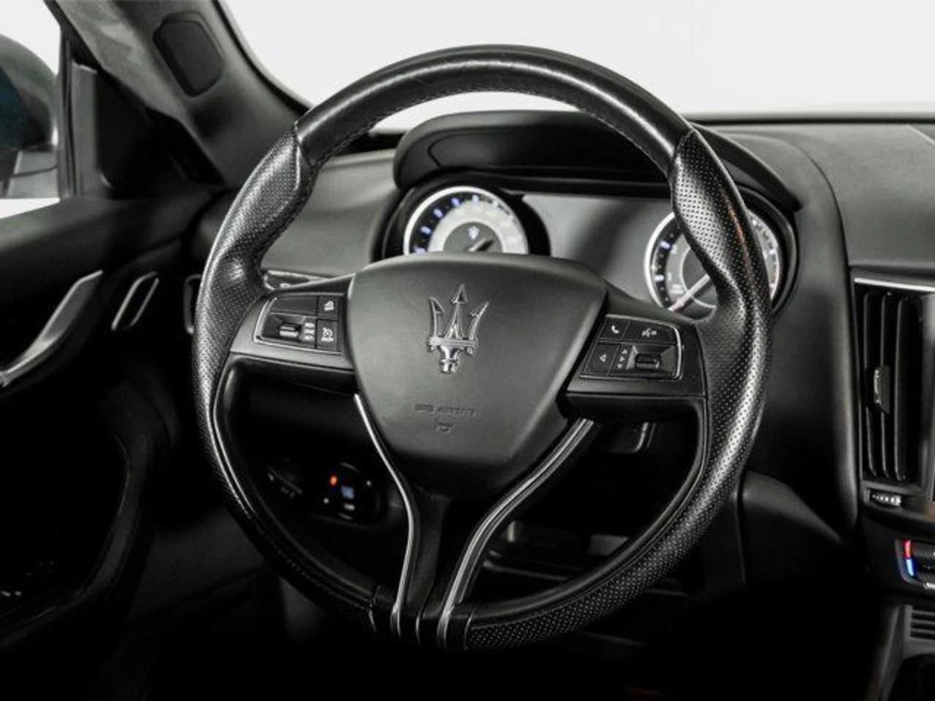 mph049_1381626935_1_T5_R5l_GRW_8_Rog_Hg_FGM_1_Kclo_Teq_M_5b2a22b788