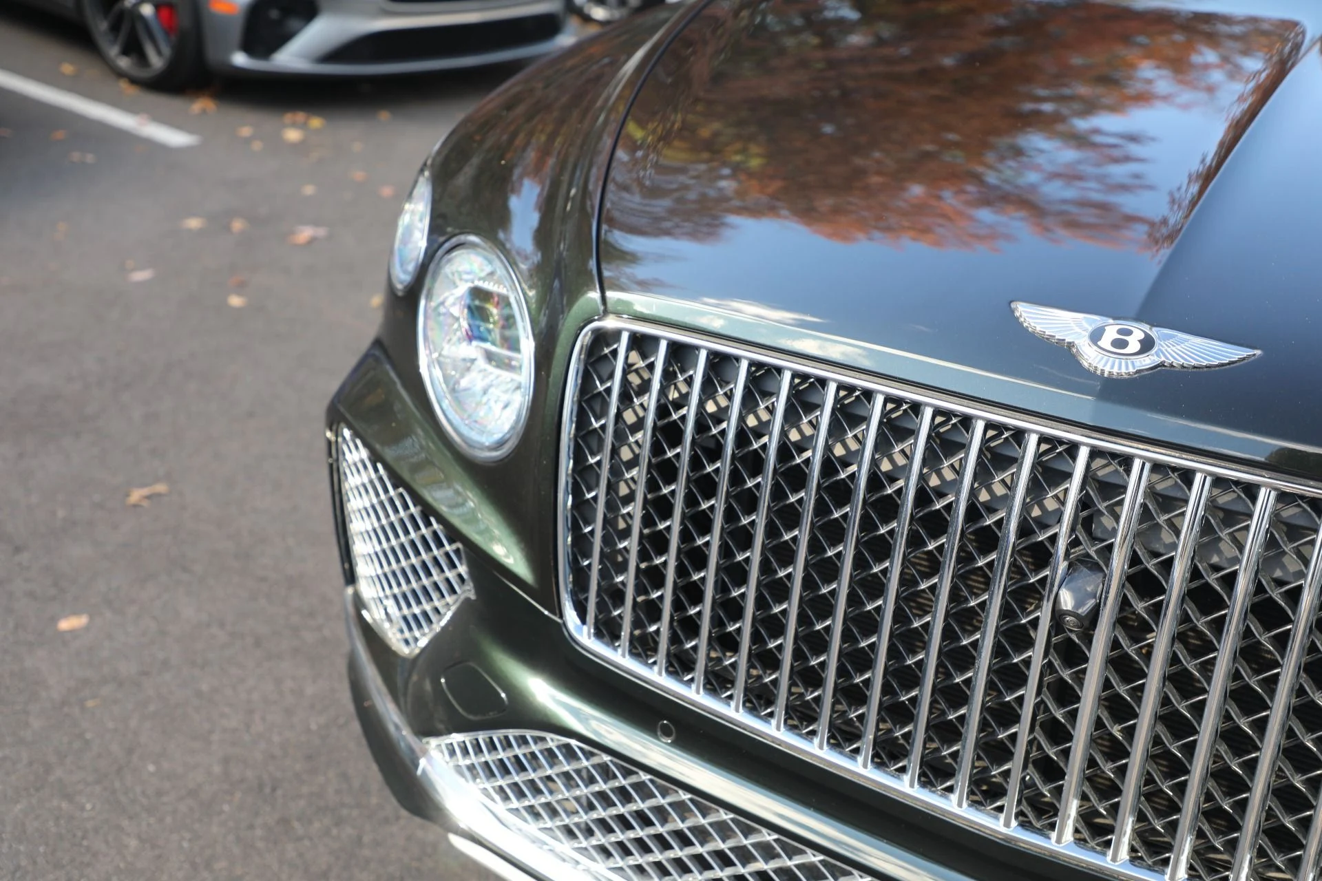 mph049_1418827700_Used_2024_Bentley_Bentayga_EWB_Azure_V8_a0260d7865