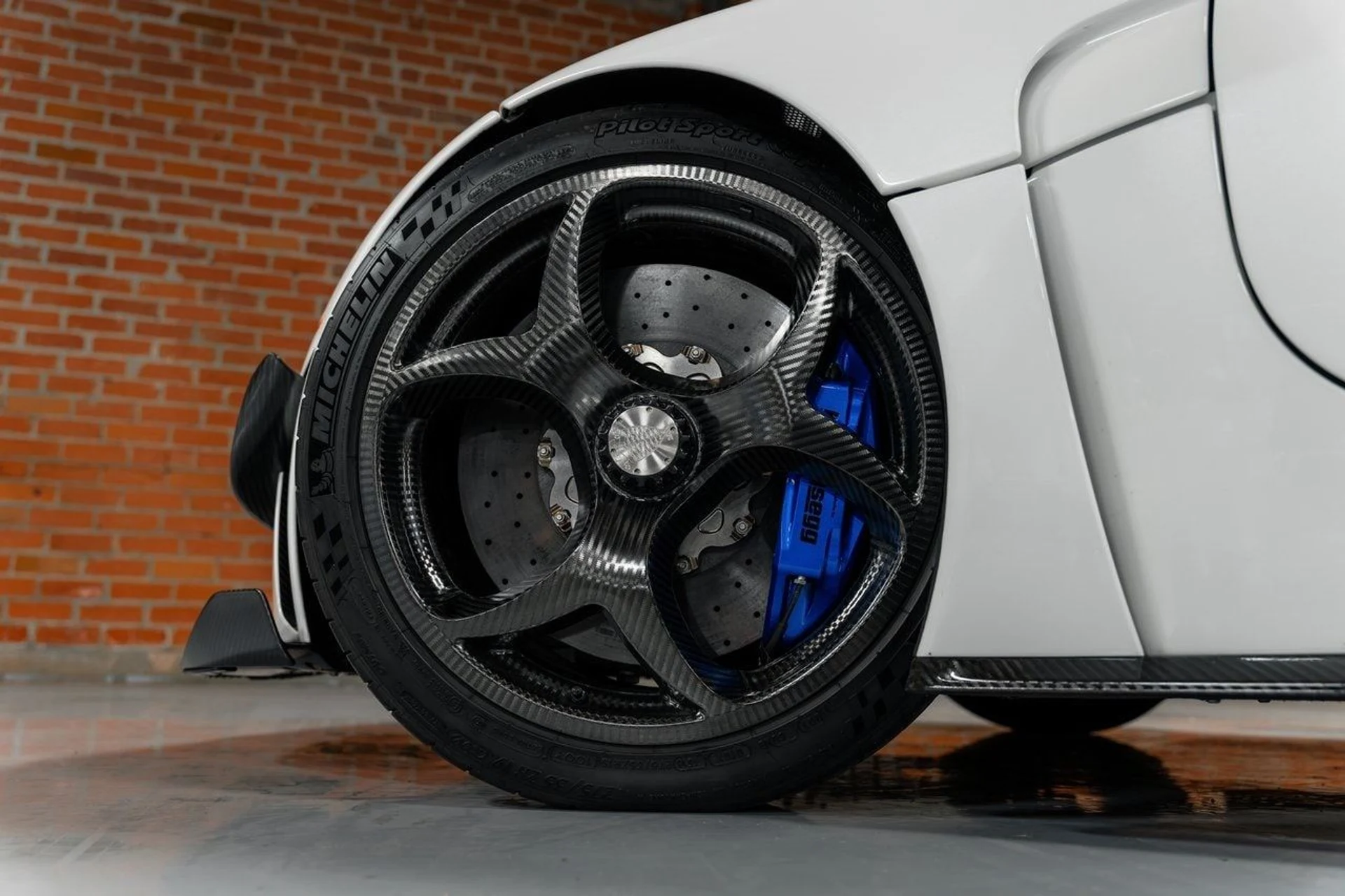 mph049_142398782_f2e87550c30a0affaef23eebfc817fdex_0954ab120b