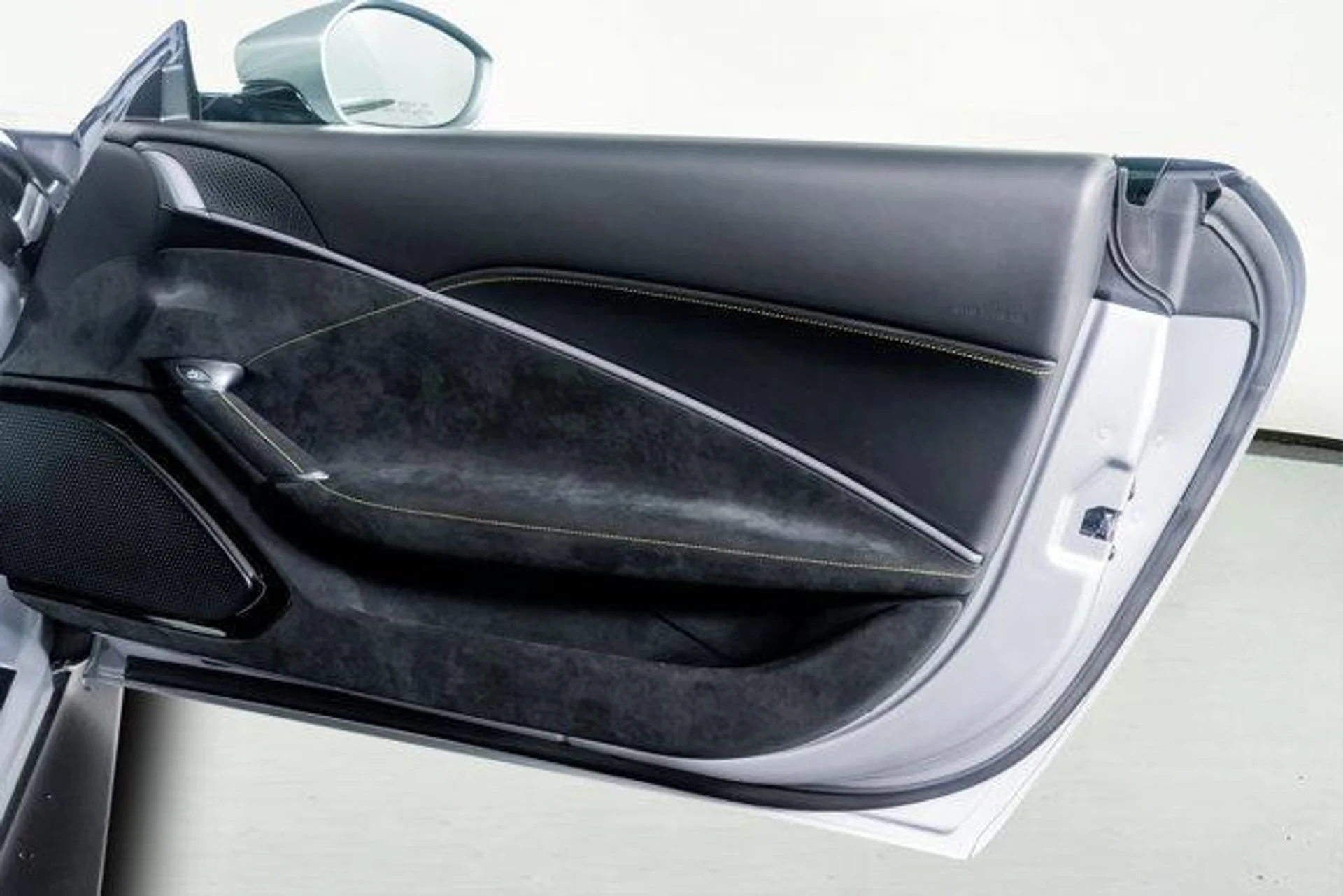 mph049_1436820234_e_Khy2ca_DH_Huzv_Dlsb_JS_7usz2a_NI_3da2a29768