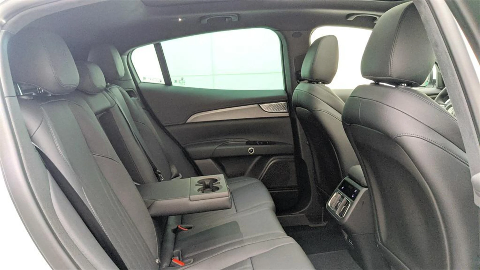 mph049_1482116292_fz_Do_Votky_B_Zk9o_Ld_Vi_MUJ_3p_H8_f22ce2aa52