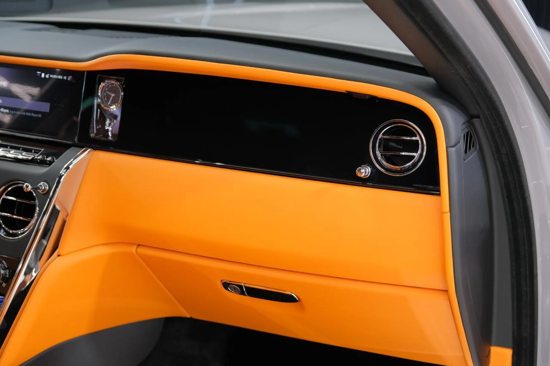 mph049_1515312865_6923b80f0e509d11b0b782aef52fde2d_53dec9e650