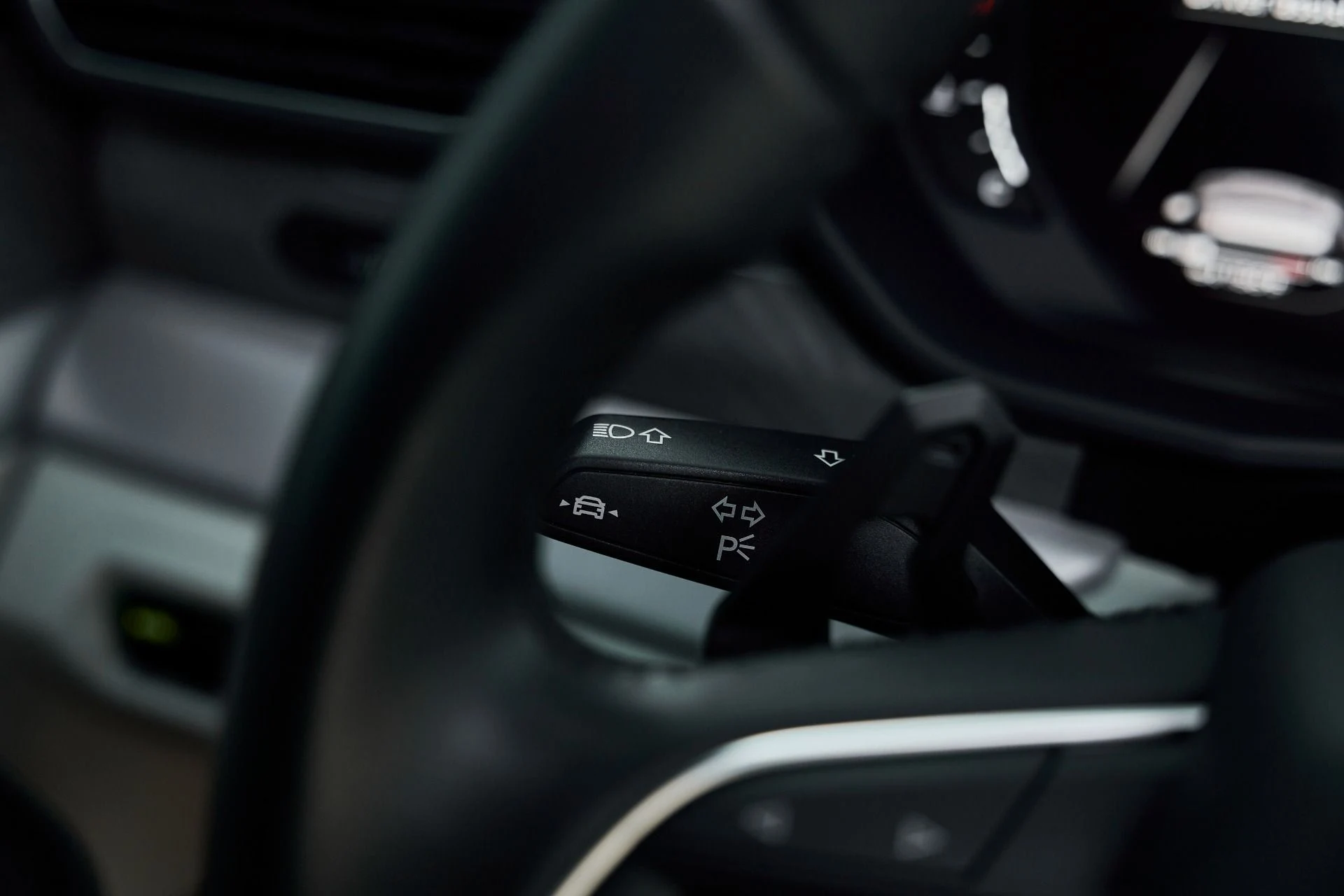 mph049_1527231953_Used_2021_Lamborghini_Urus_1771117263_6fe47410b0