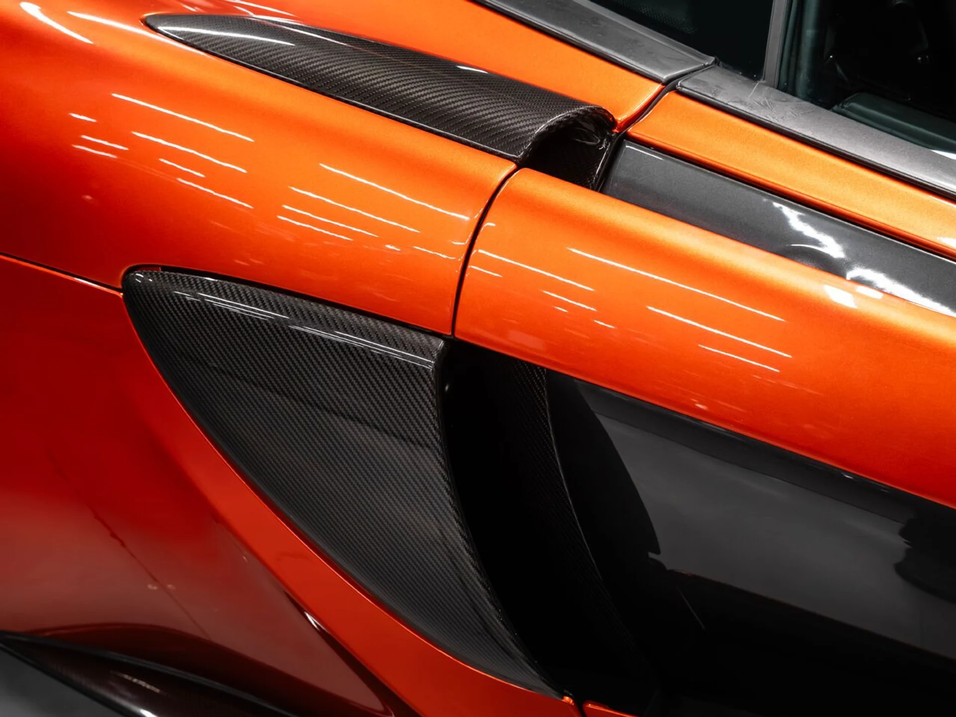 mph049_1536443177_mclaren_570s_2017_94239c54be