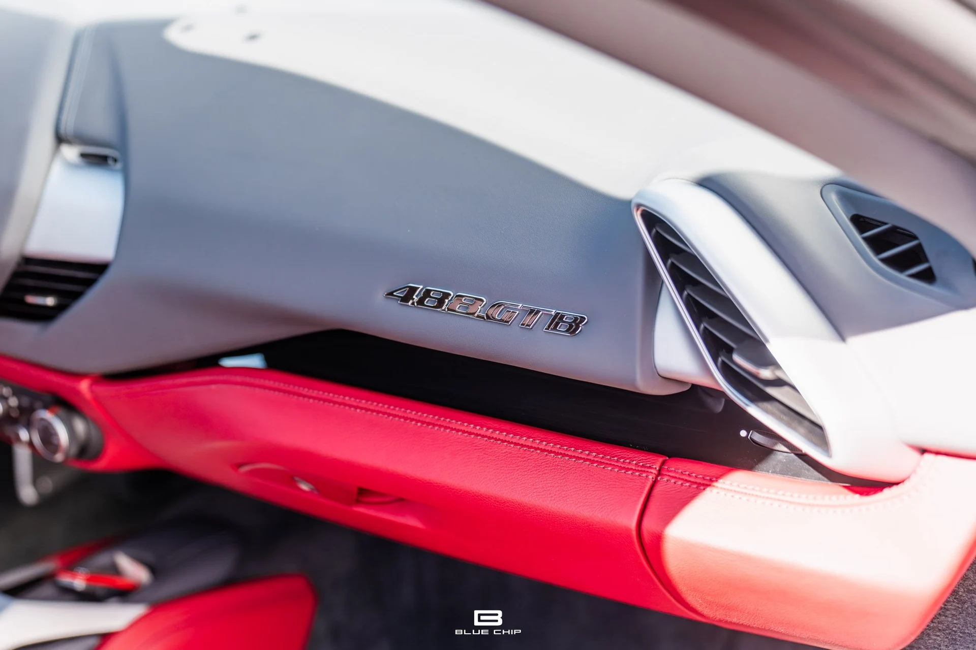 mph049_1555135786_67f5aff963e389c1299152ea_BC_488_GTB_70th_Silver_Roof_110_9c448a50f6