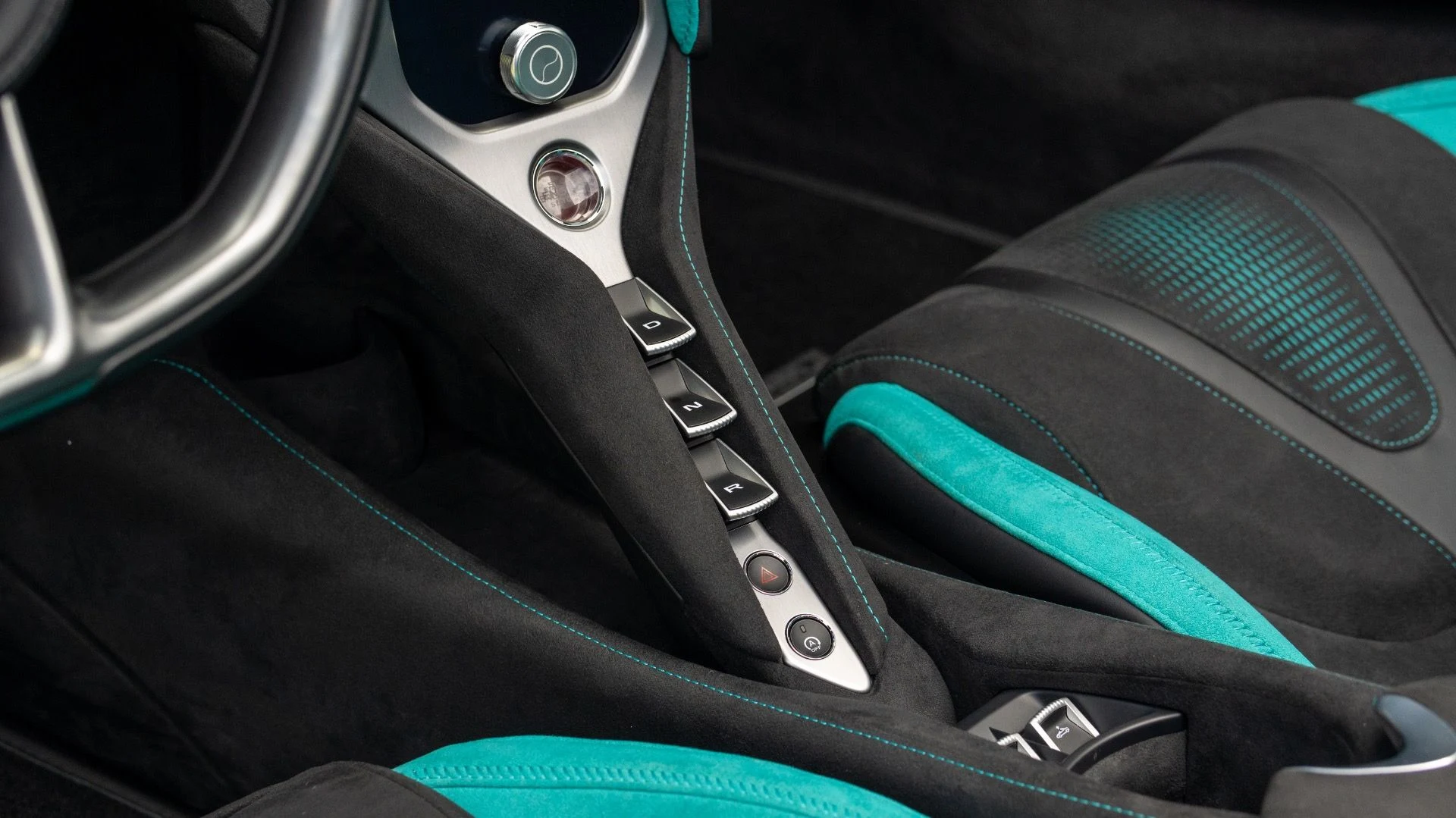 mph049_1570725406_Used_2024_Mc_Laren_750_S_Spider_1753306254_737c7fe47e