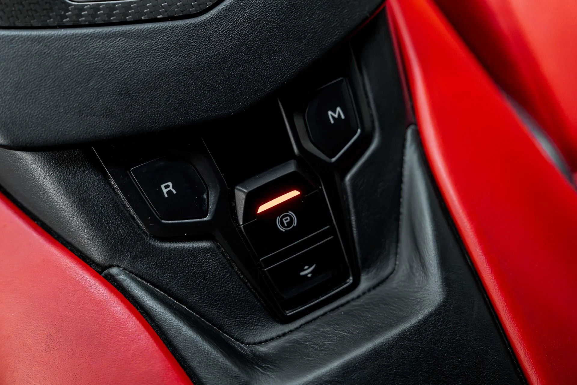 mph049_157175380_Used_2016_Lamborghini_Aventador_LP_700_4_1790099128_79a78ec5d2