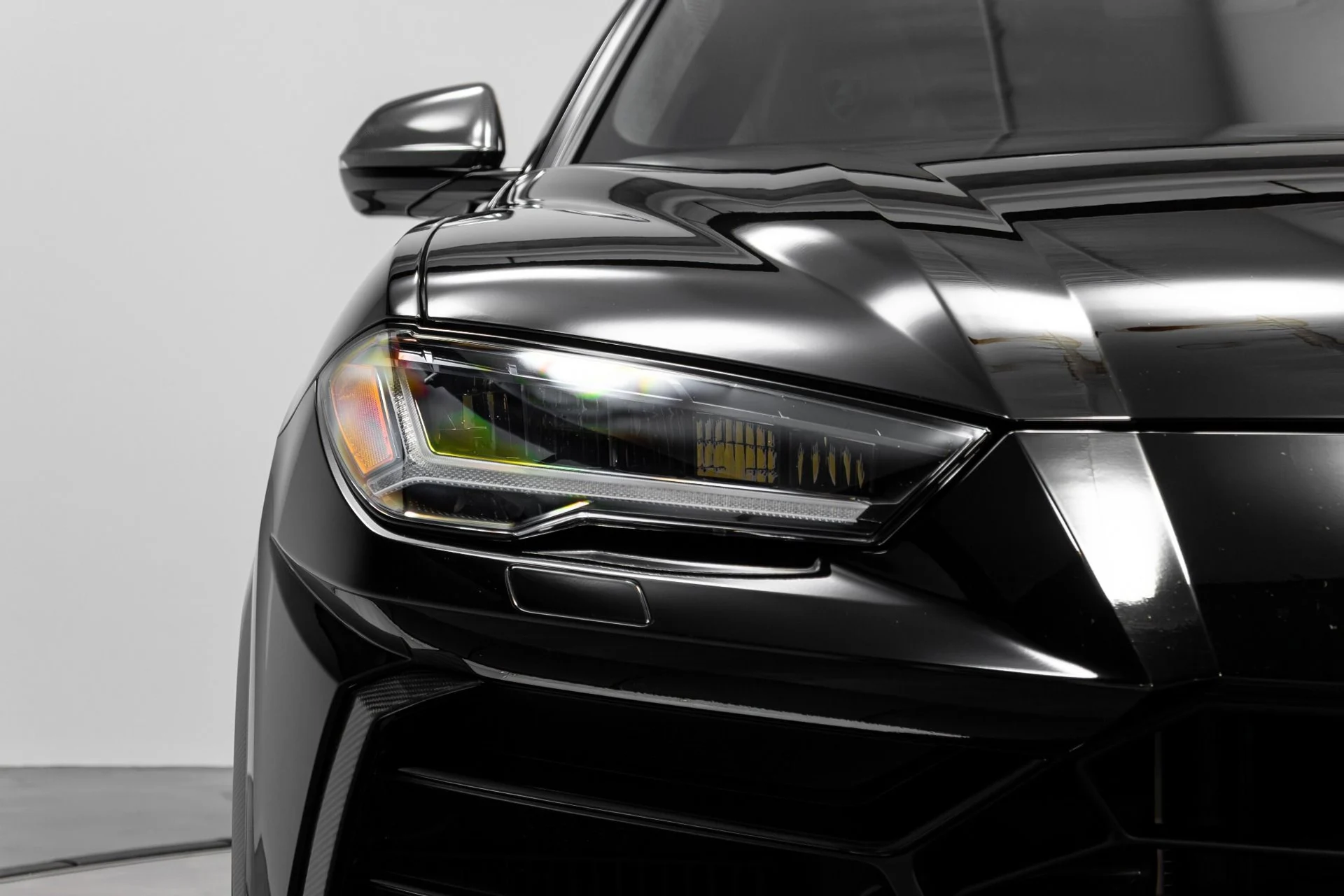 mph049_1580516299_Used_2022_Lamborghini_Urus_1771543126_ac7845d312