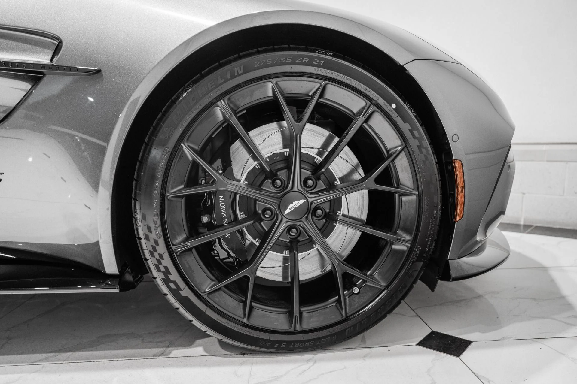 mph049_1585918756_New_2026_Aston_Martin_Vantage_S_Roadster_1781710723_b25e62ceeb