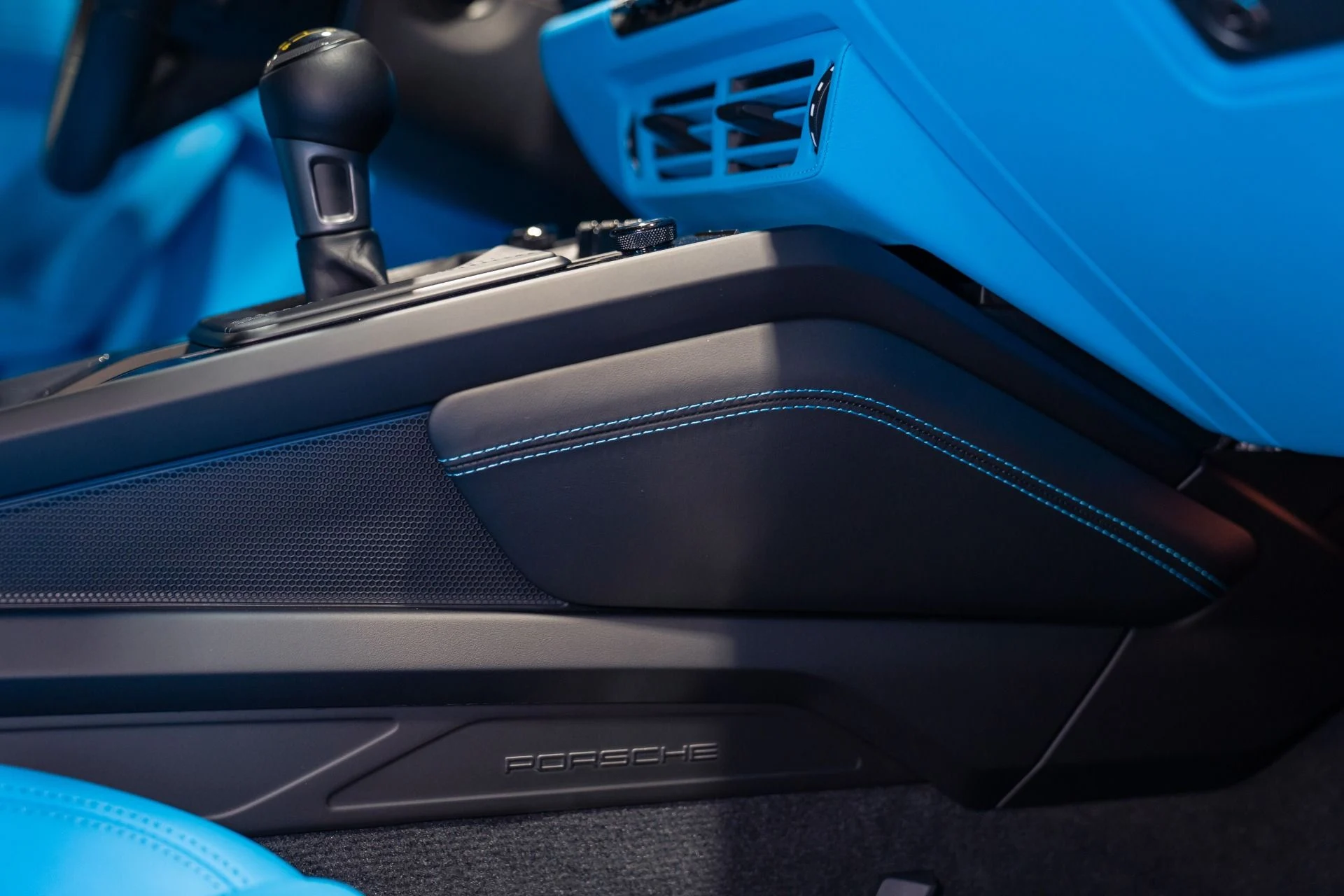 mph049_1592031768_Used_2026_Porsche_911_GT_3_Touring_Manual_Full_Riviera_Blue_Interior_1788905401_eb820c70c5