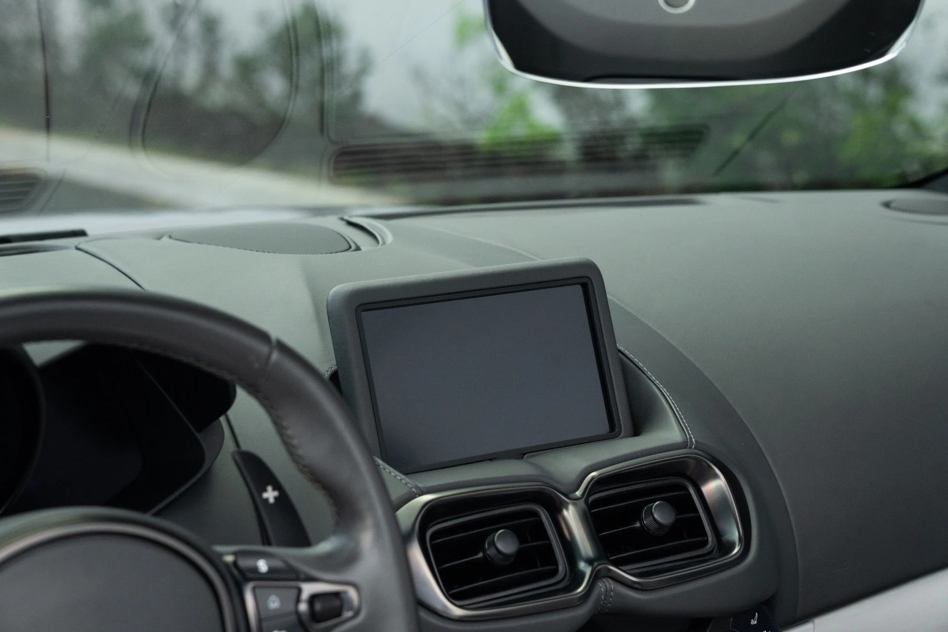 mph049_1596023024_Used_2023_Aston_Martin_Vantage_V8_1773336980_e18114e64e