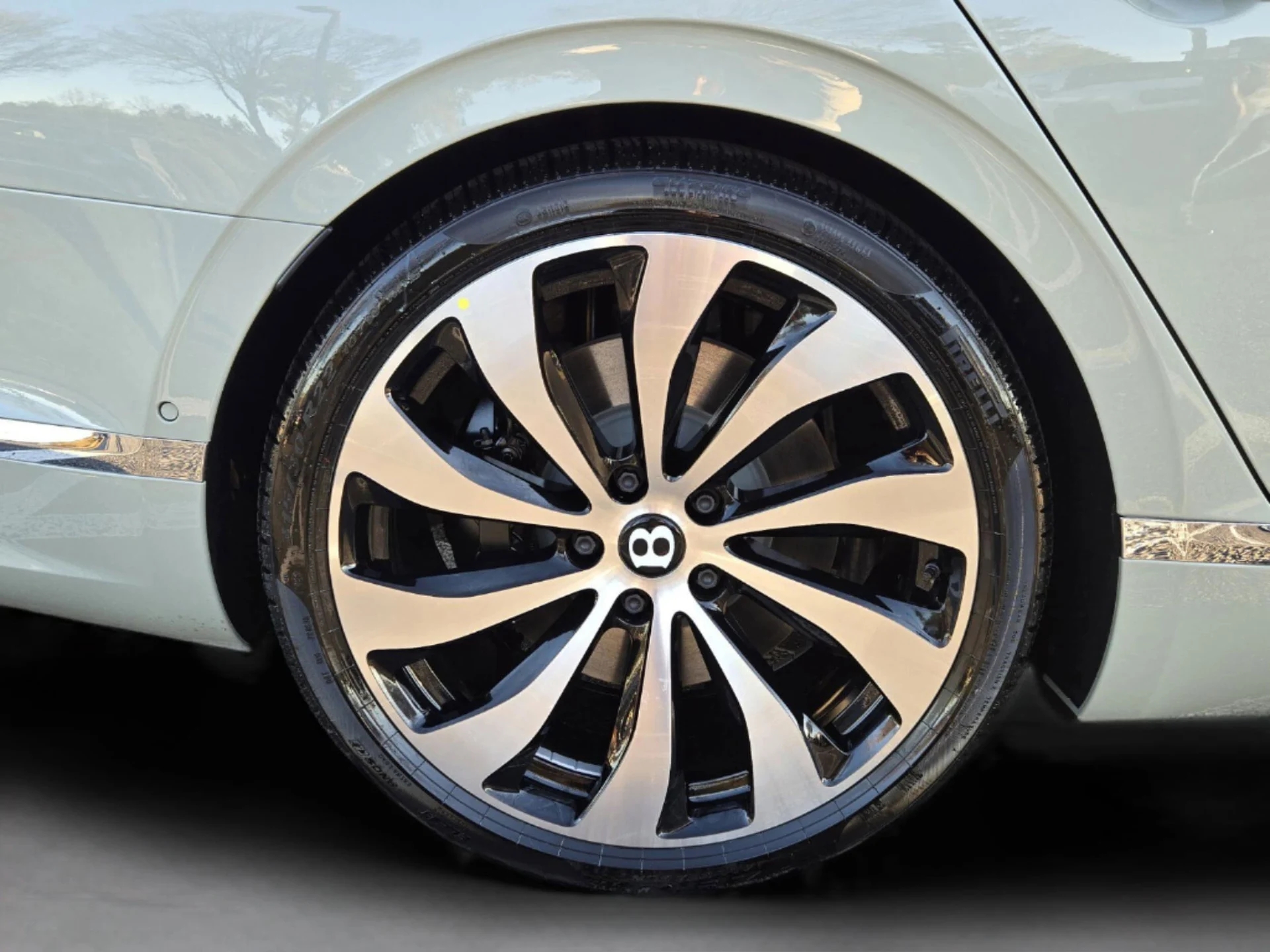 mph049_1596592446_09193893f80f471e38a10590afe1ef41x_7f01cf1793