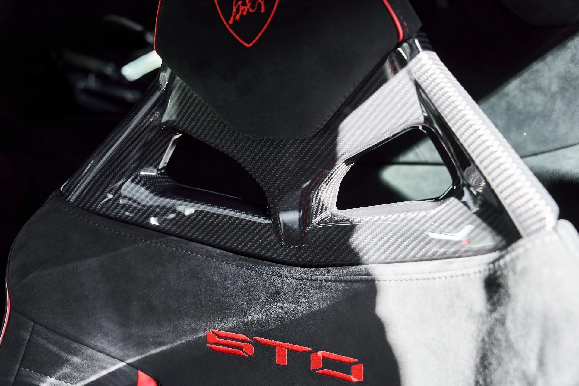 mph049_1616260110_Used_2023_Lamborghini_Huracan_STO_Base_1771381308_176bd26e94